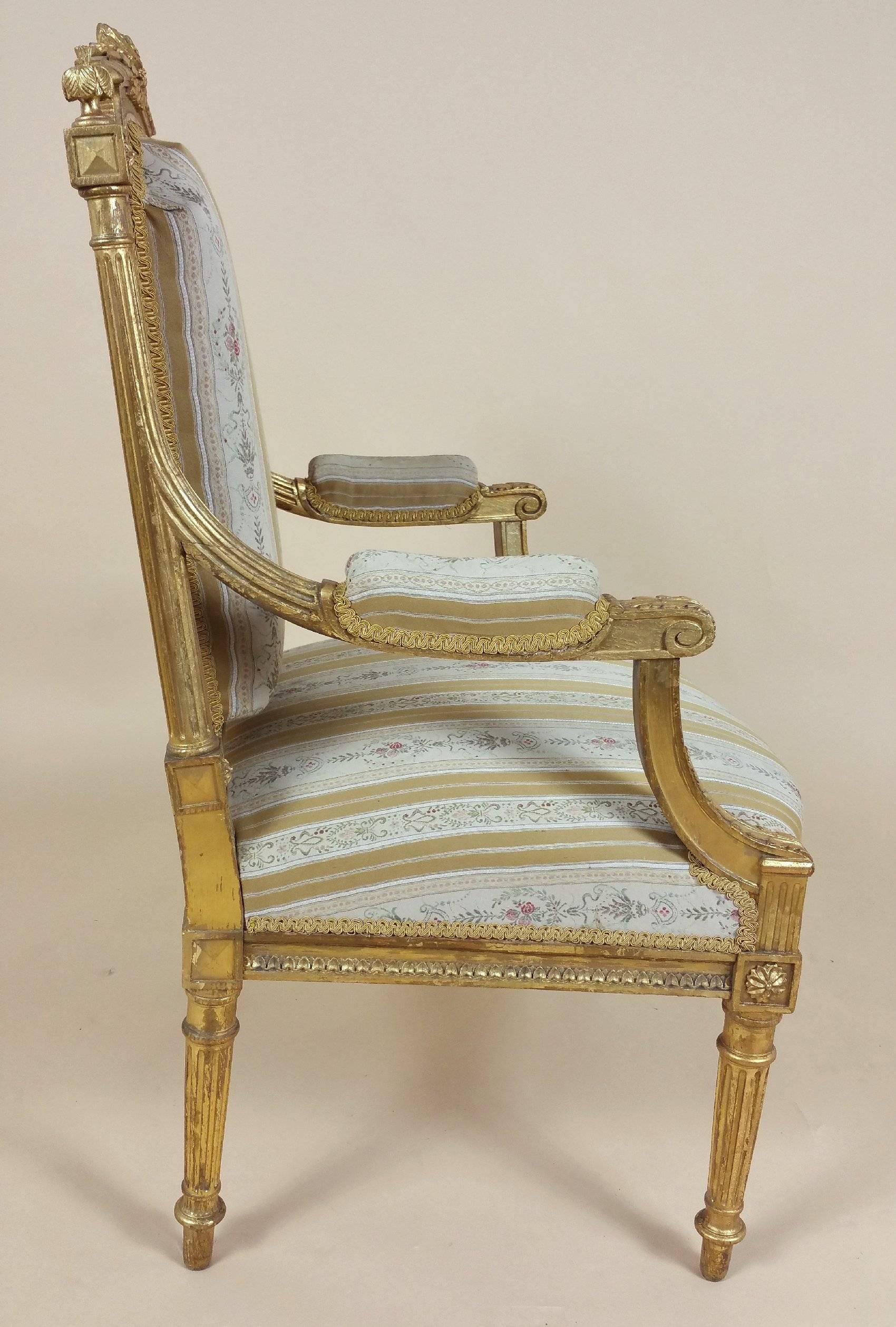 Fine Pair of 19th Century French Carved Giltwood Fauteuils 3