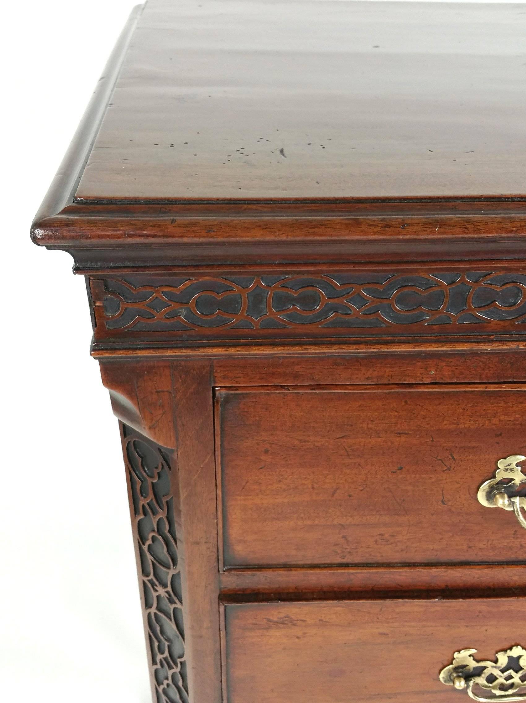 English 18th Century Chippendale Mahogany Chest of Drawers