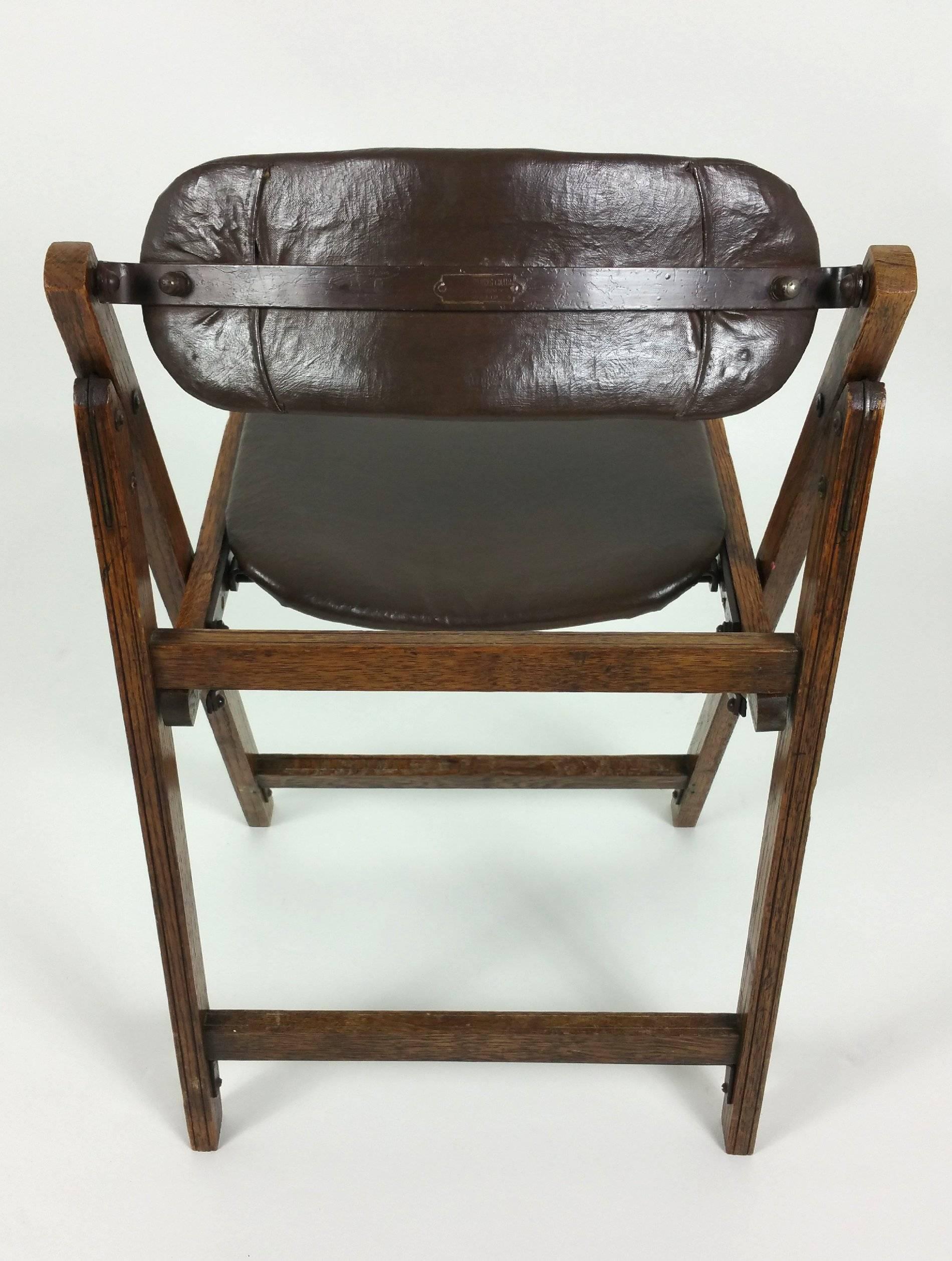 20th Century Pair of Edwardian Oak and Leather ‘Tansad’ Folding Chairs