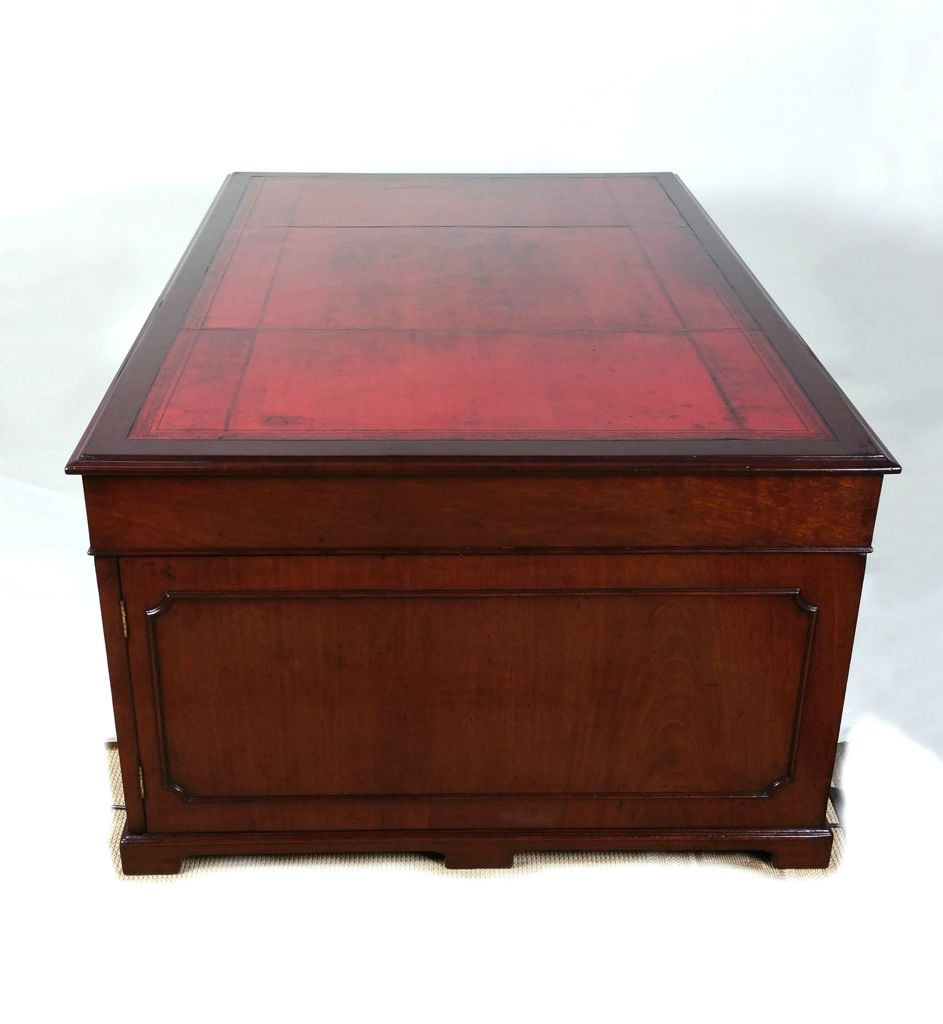 Large Victorian Mahogany Partners Desk with Original Leather Top 5