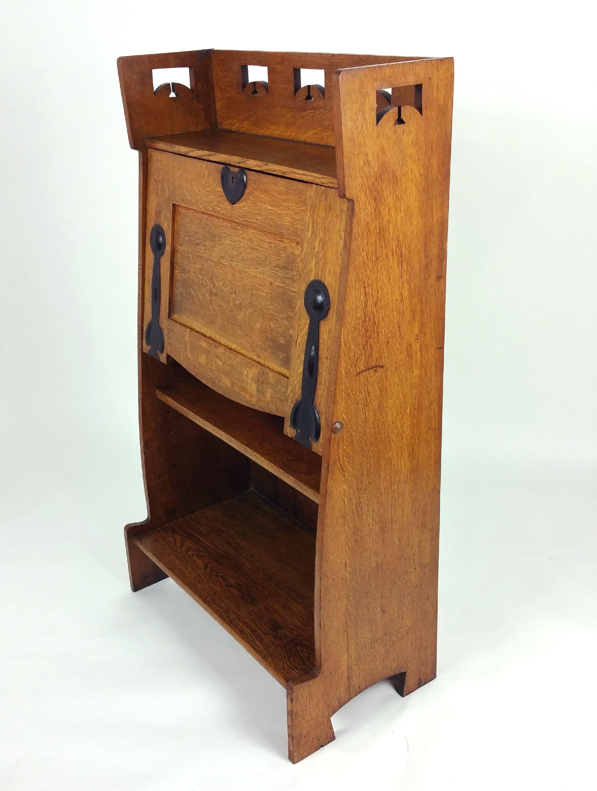 Late 19th Century Arts and Crafts Oak Bureau Attributed to Liberty’s 2