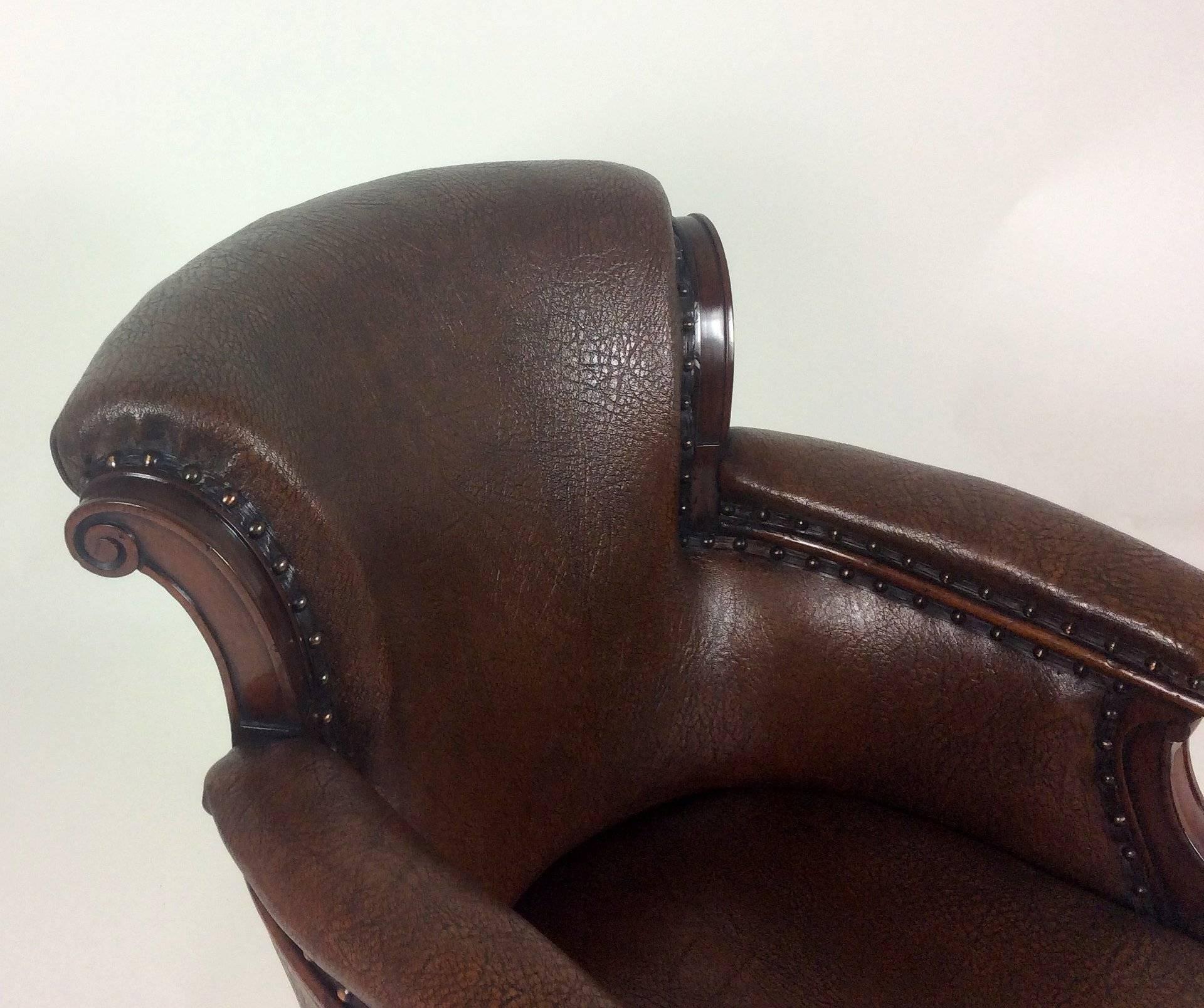 Victorian Carved Mahogany Leather Desk Chair In Excellent Condition In London, west Sussex