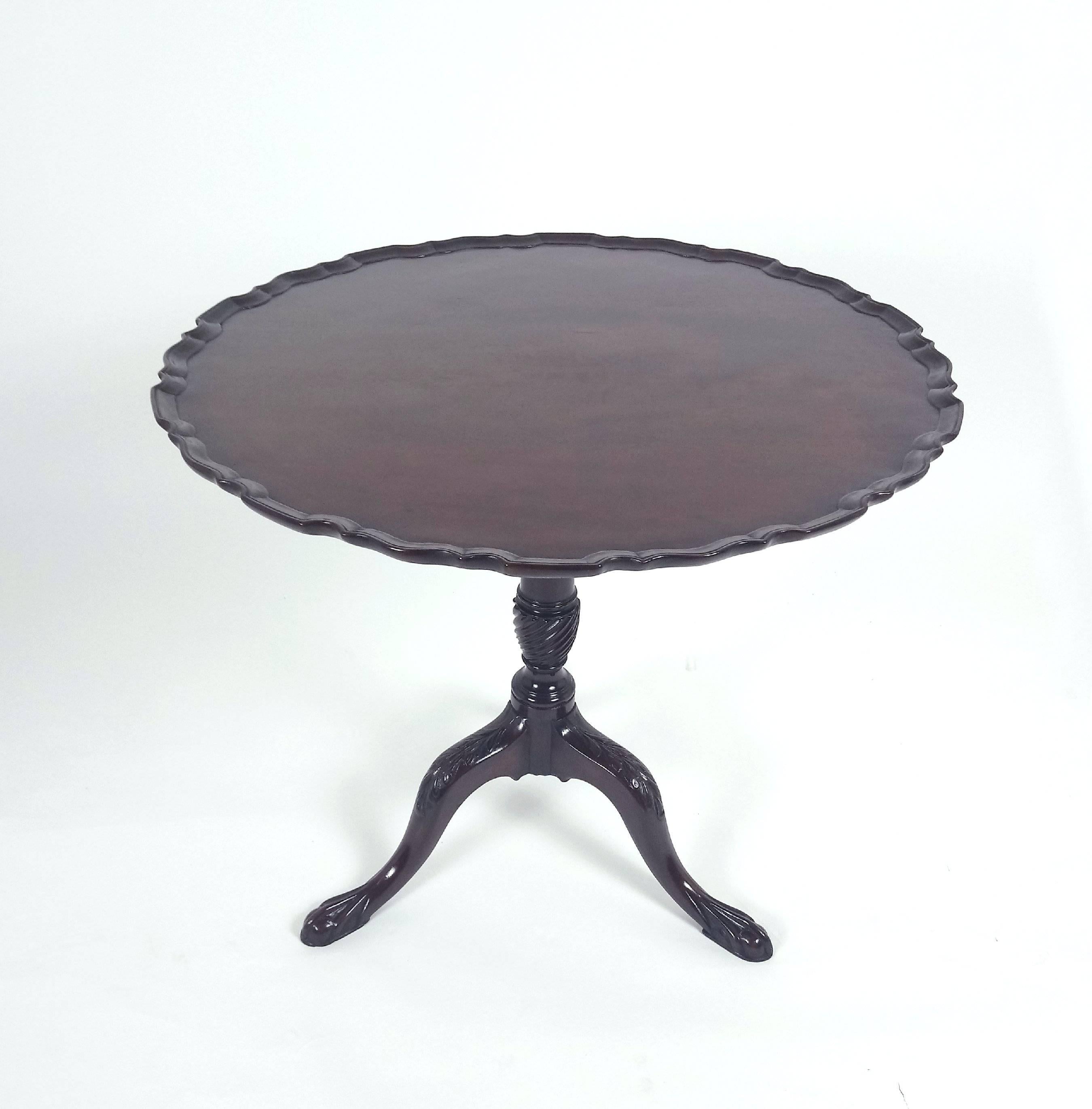 British 18th Century Mahogany Tilt-Top Tripod Table with Carved Pie Crust Edge