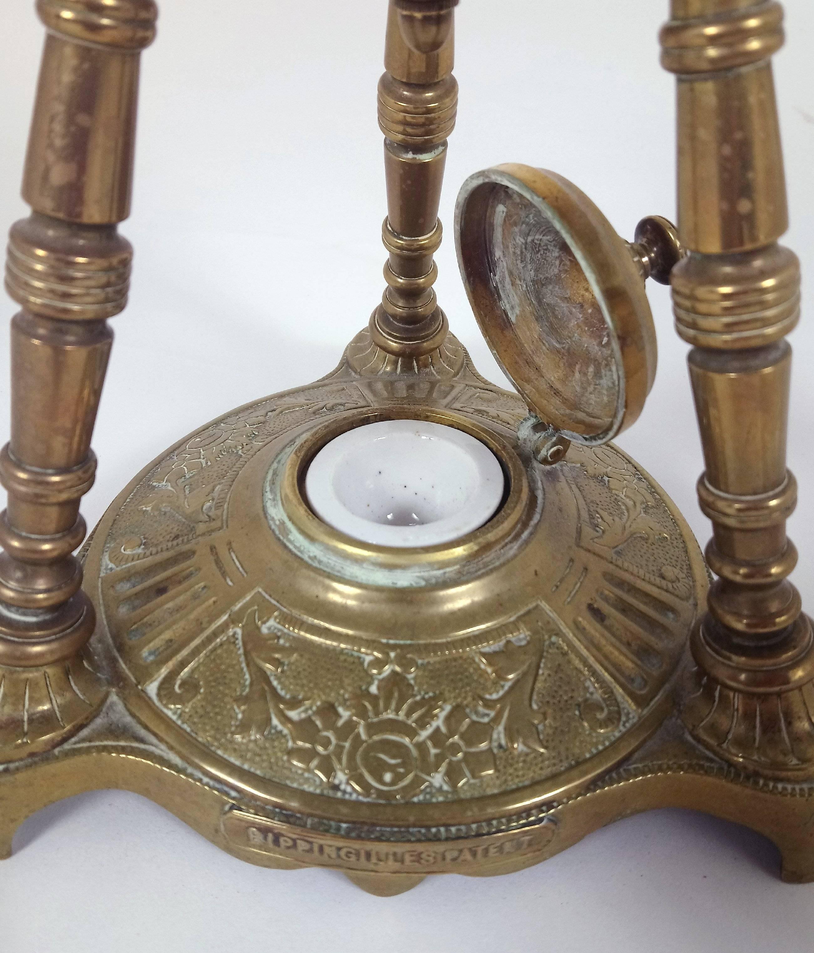 19th Century Rippingilles Patent Brass Oil Lamp In Good Condition In London, west Sussex