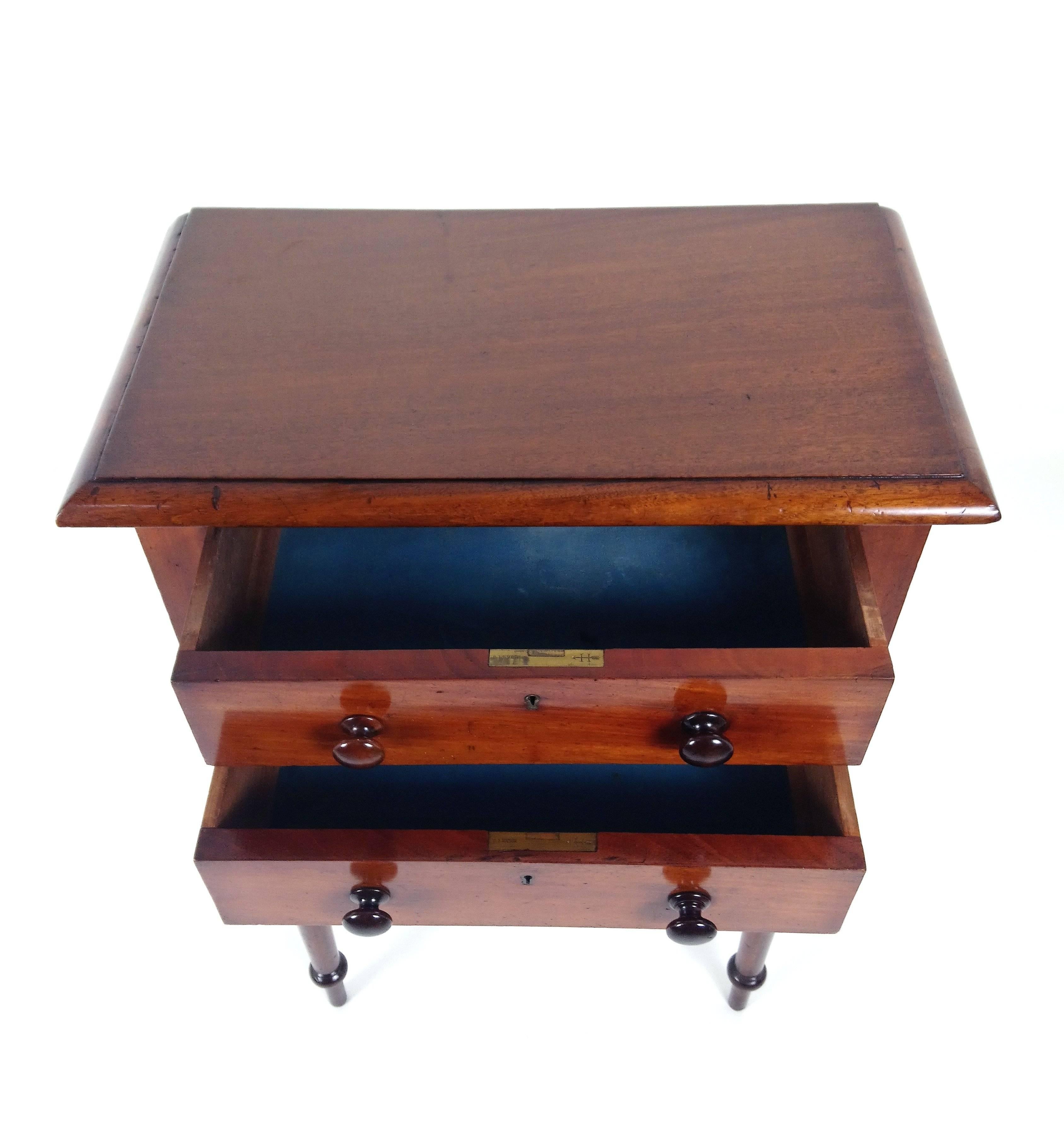 Late Victorian English Mahogany Hall Table  In Excellent Condition In London, west Sussex