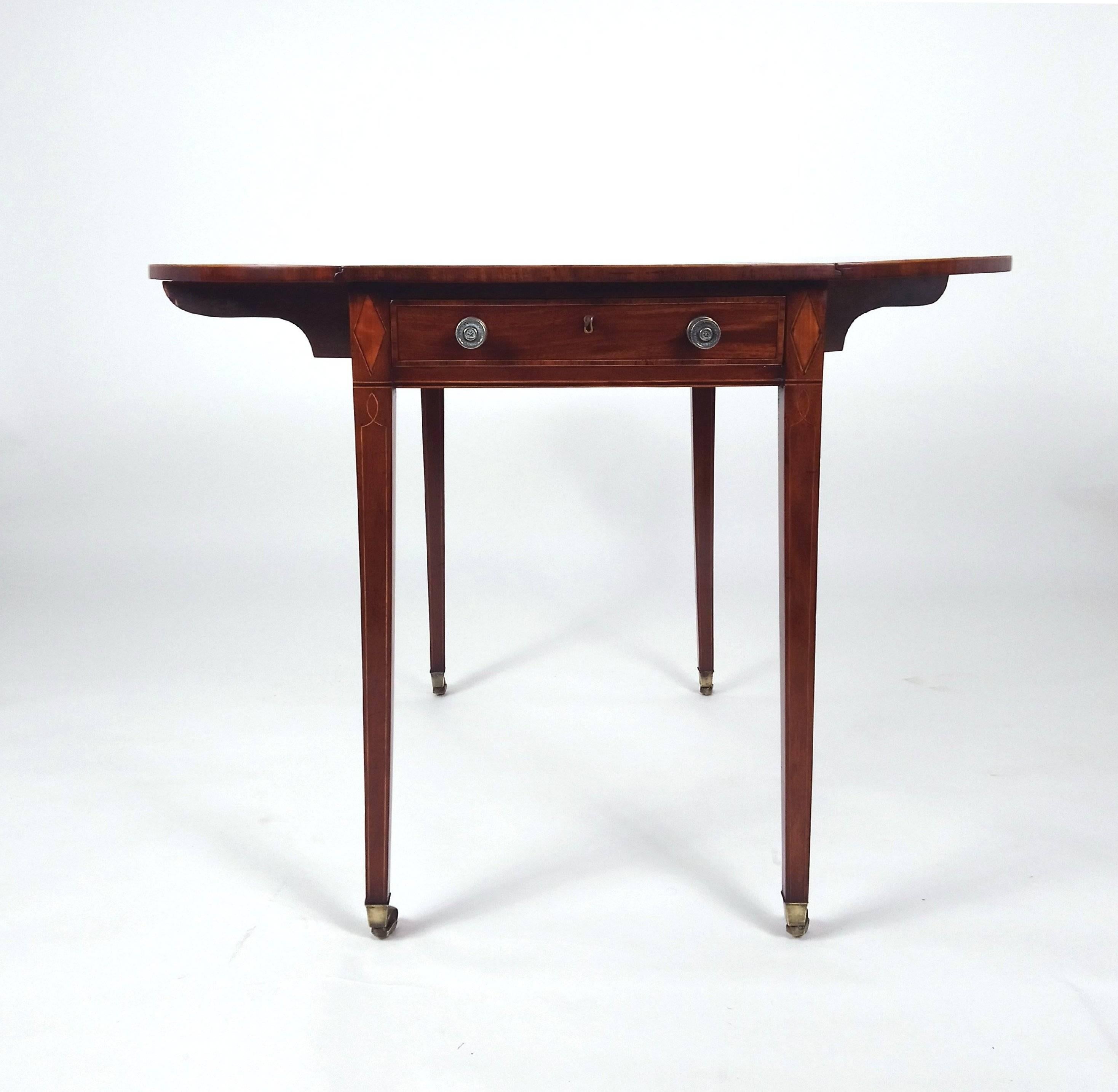 18th Century Sheraton Design Mahogany Drop Leaf Pembroke Table For Sale 5