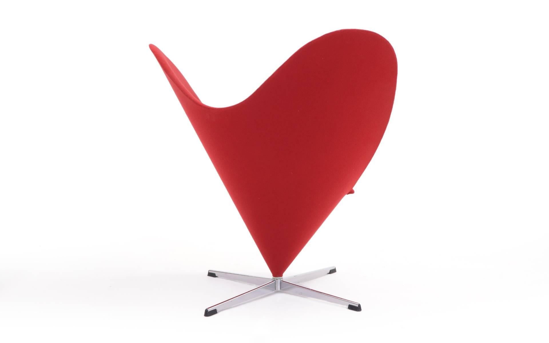 verner panton heart cone chair