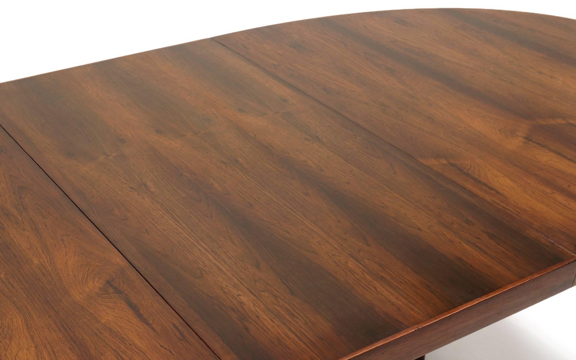 Mid-20th Century Danish Modern Rosewood Dining Table with Leaf, Excellent Condition