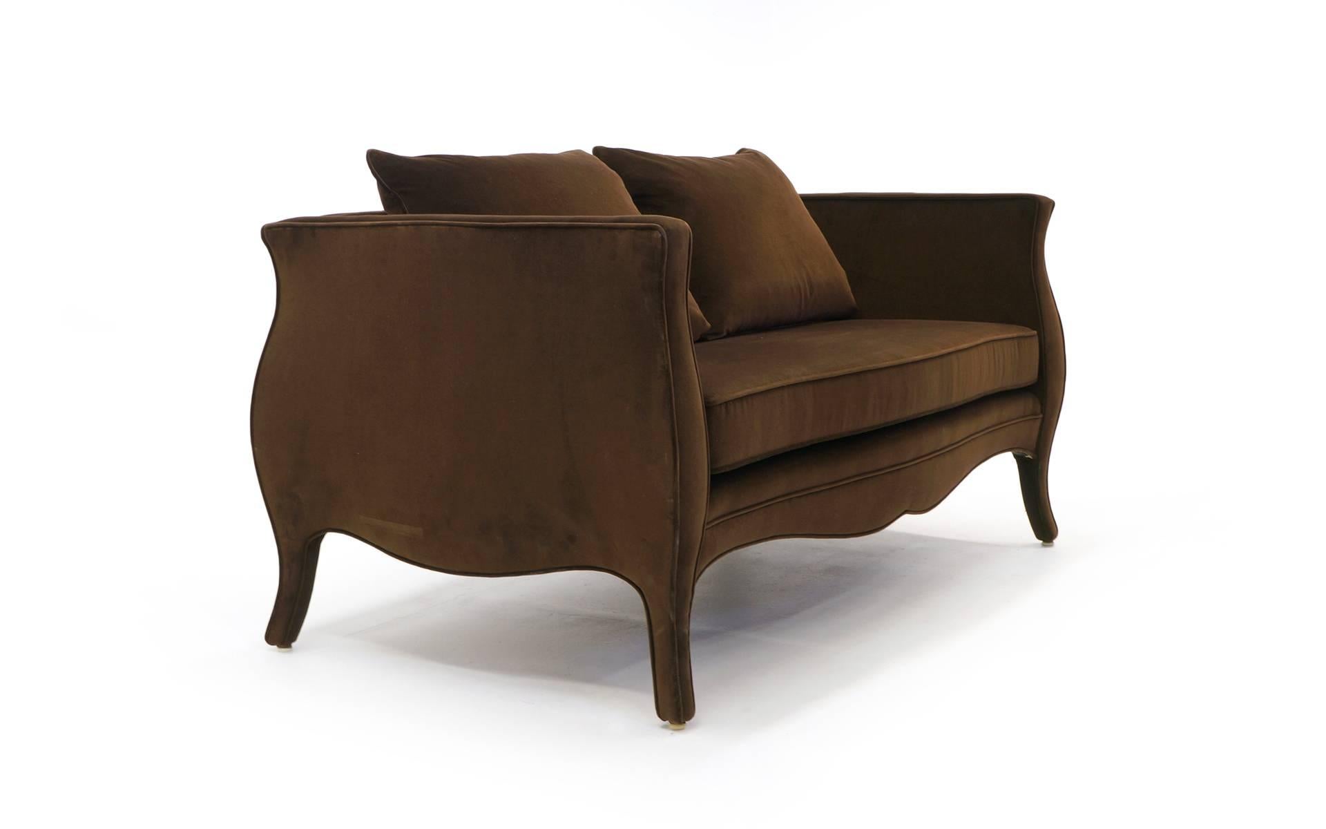 This Richard Himmel Lutece settee is in like new condition. A striking and beautiful form.