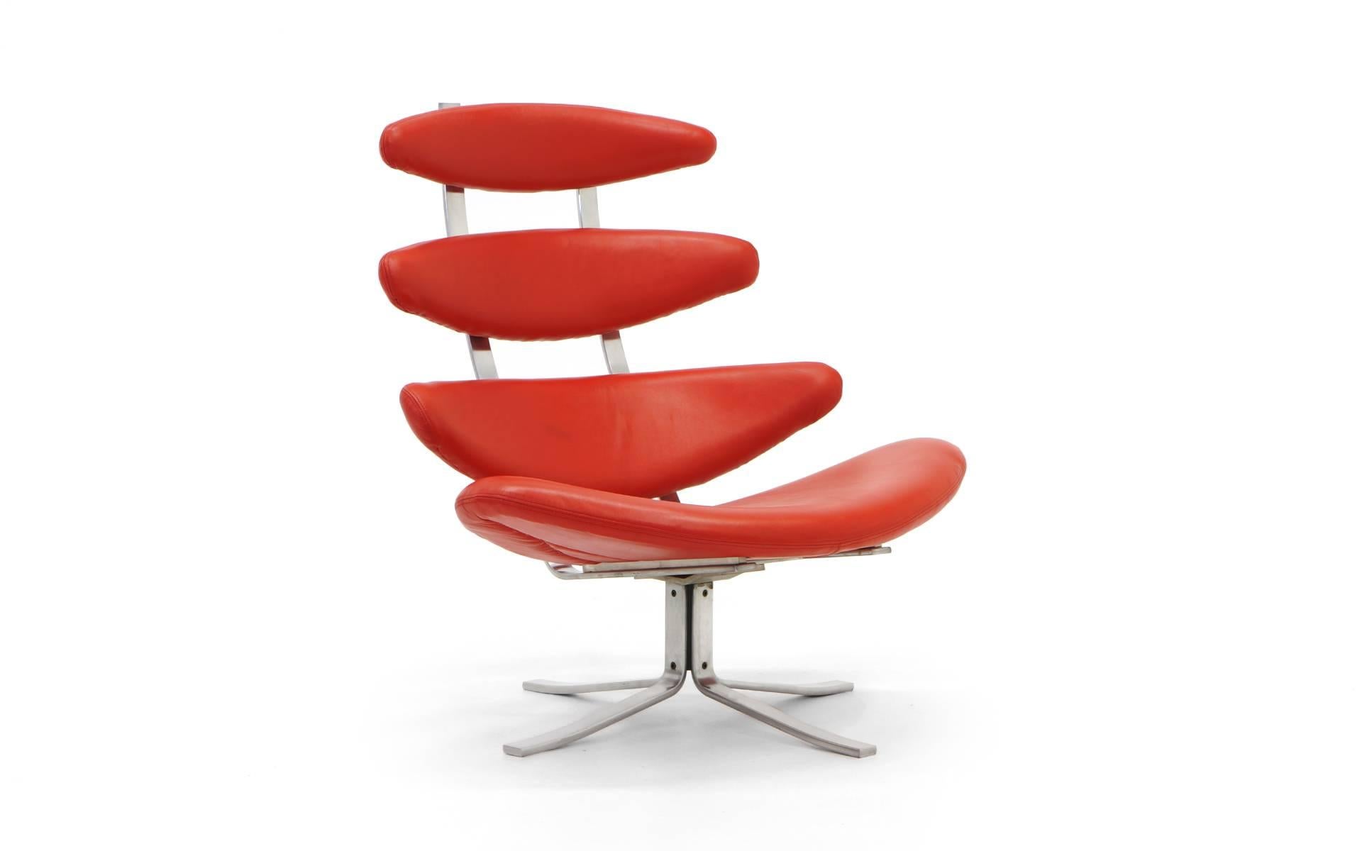 Original early Ej5 Corona chair designed by Poul Volther for Erik Jorgensen. Restored and reupholstered in red Edelman kid calf leather. Full 360 degree swivel.
