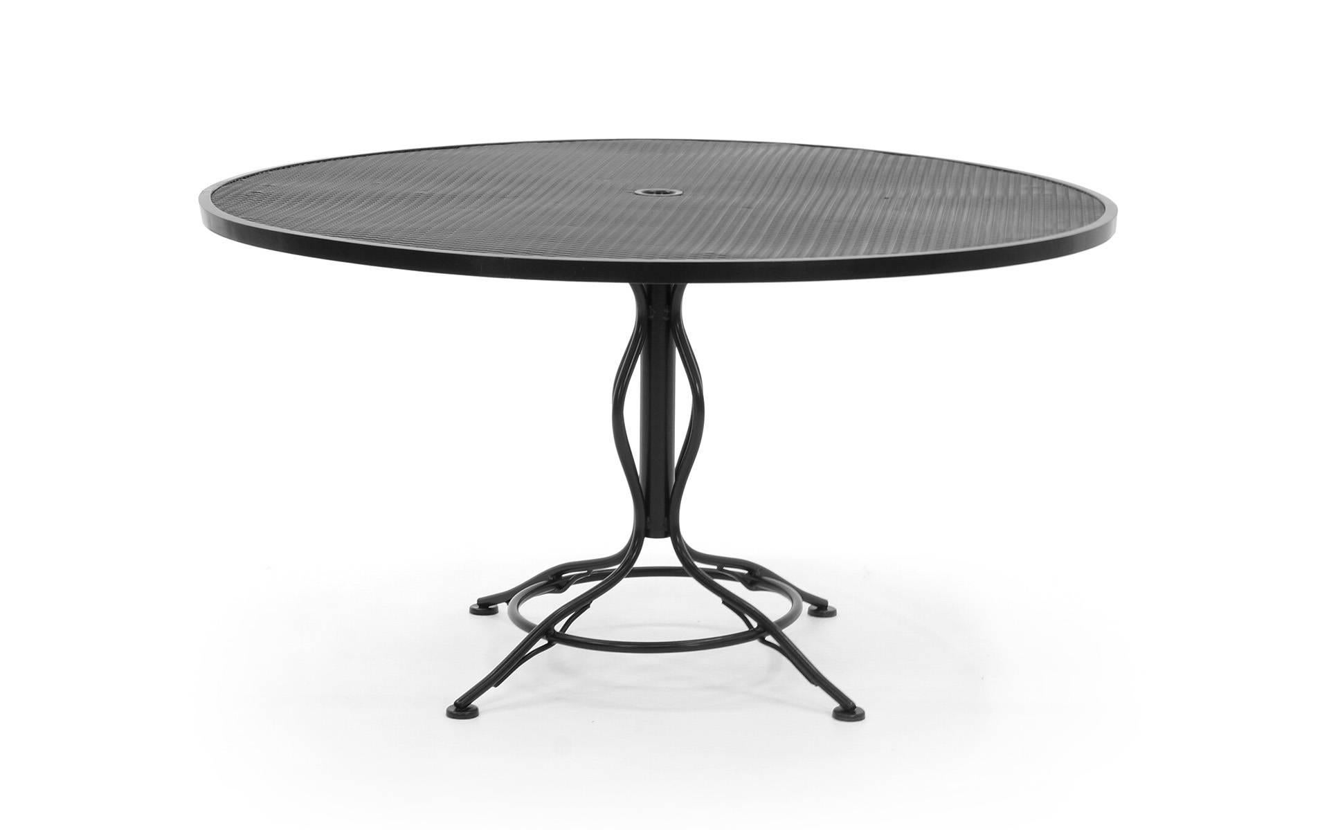 Mid-20th Century Lounge Height Russell Woodard Sculpture Patio or Outdoor Dining Table