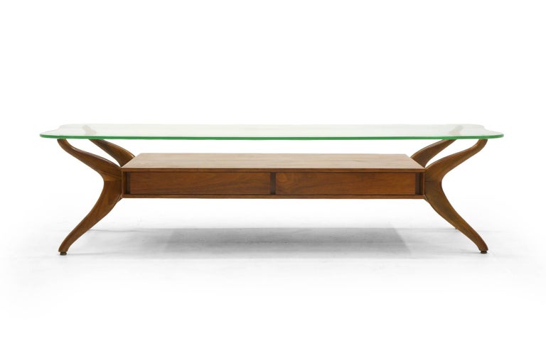 Mid-Century Modern Sculptural Coffee Table and Two End Tables For Sale