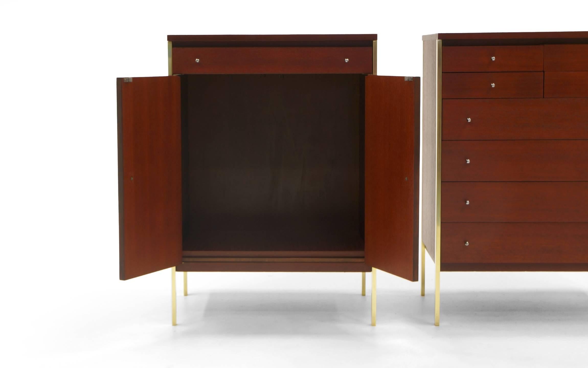 Mid-20th Century Excellent Pair of Paul McCobb Connoisseur Group Cabinets, Model 7026 and 7025