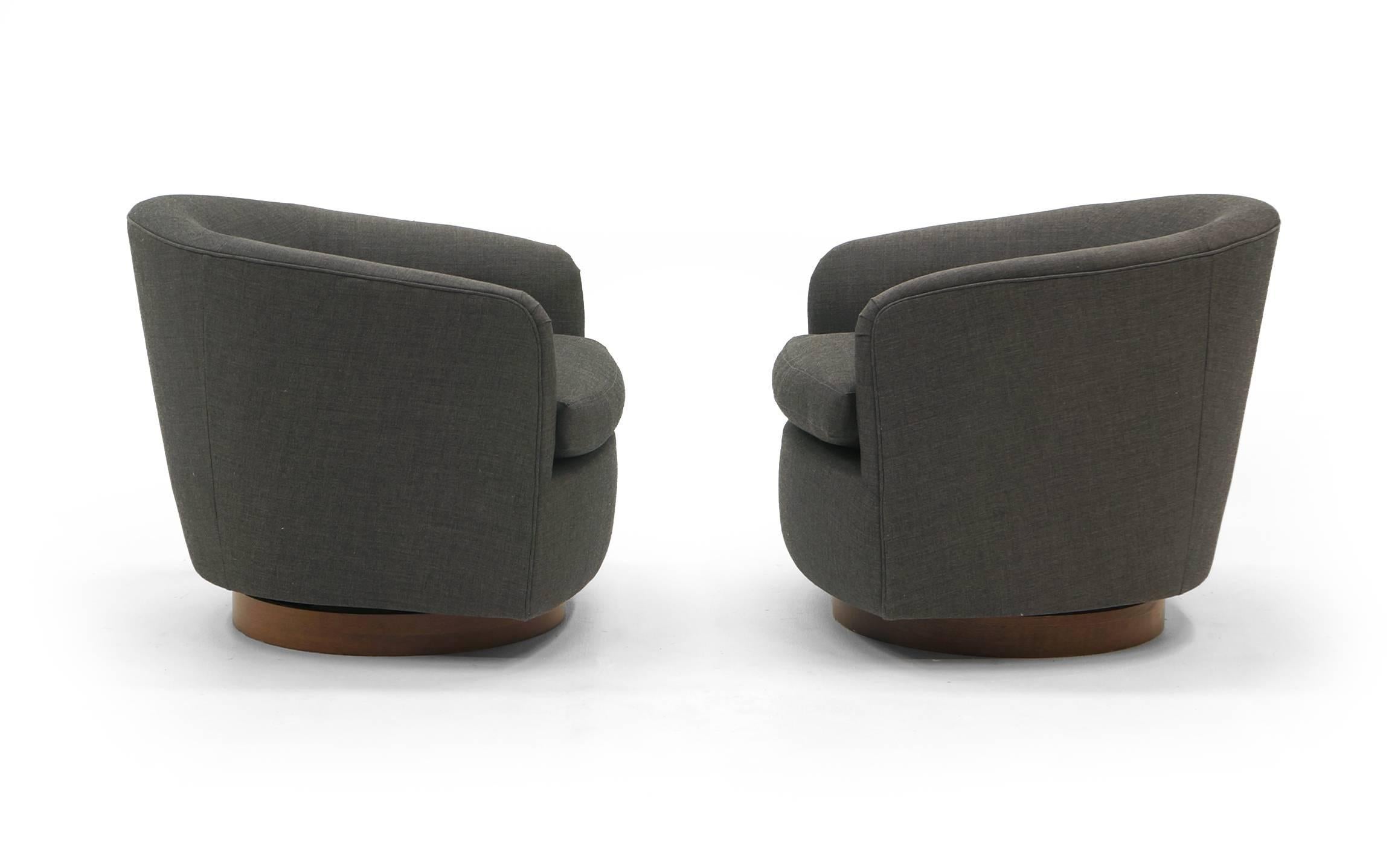 American Pair of Milo Baughman Tilt Swivel Club Chairs, Charcoal Gray Maharam Fabric