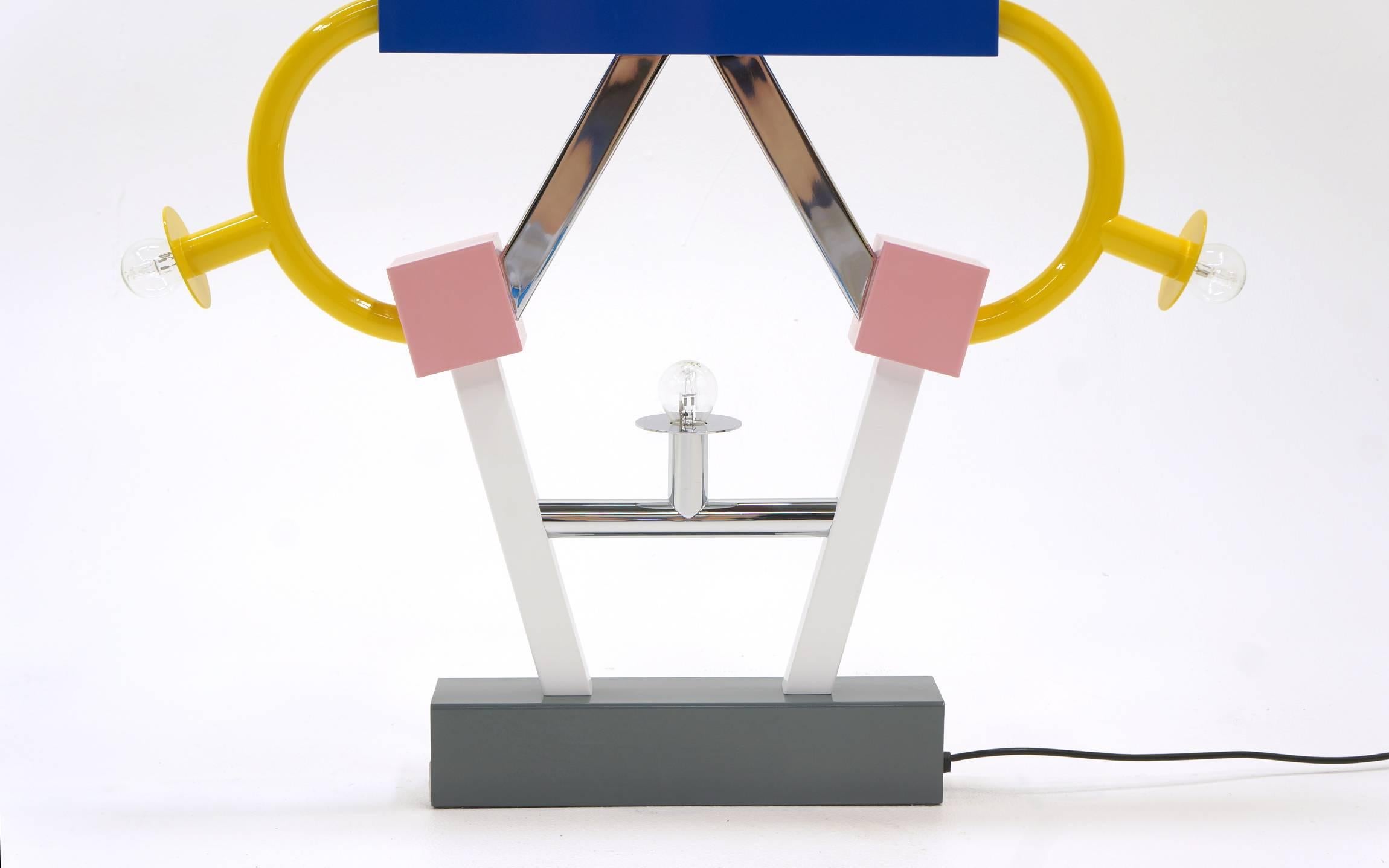 Postmoderno Lampada da tavolo grande Ashoka di Ettore Sottsass per Memphis Milano
