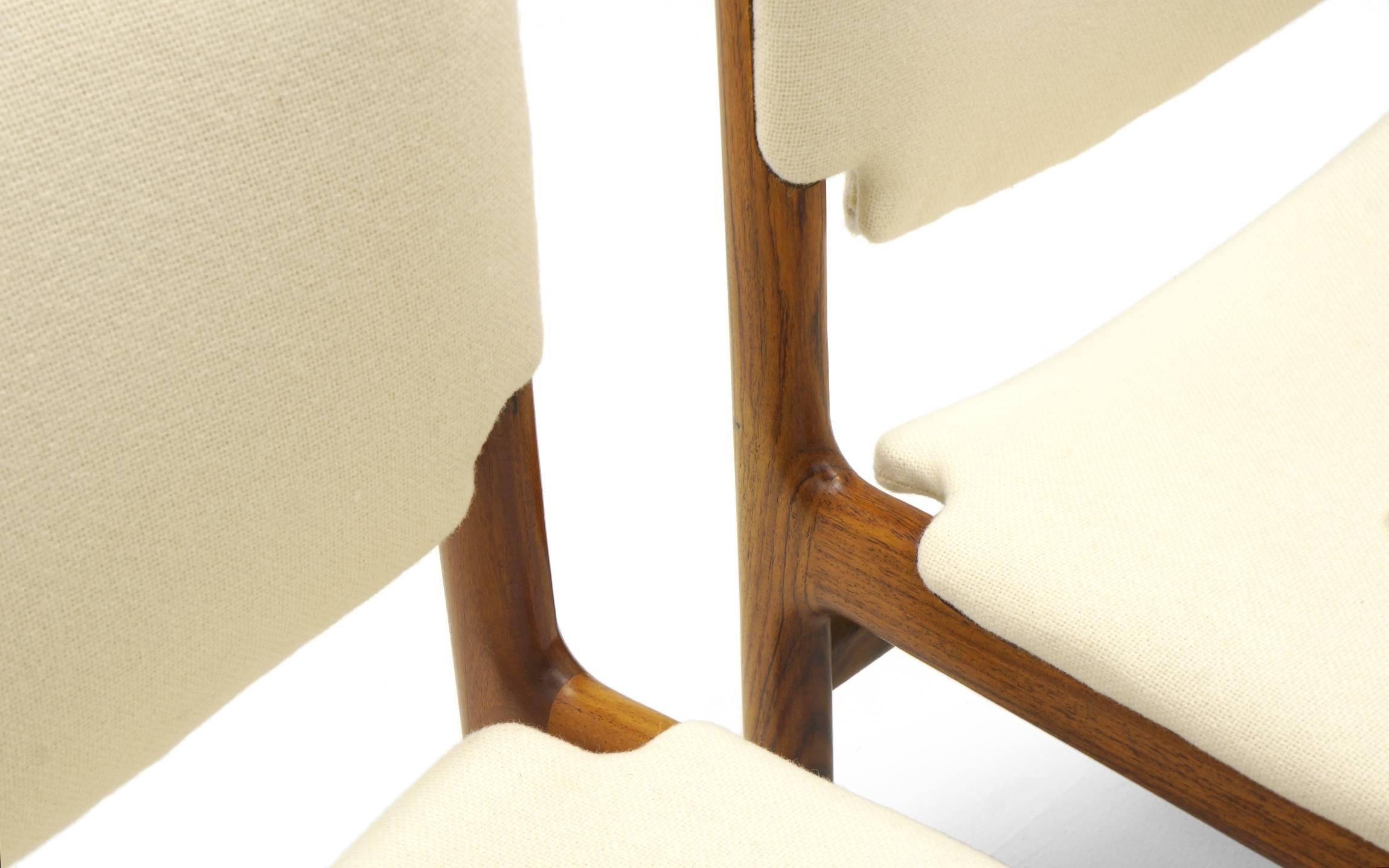 Set of Eight, Soren Willadsen Danish Modern Dining Chairs in Brazilian Rosewood 1