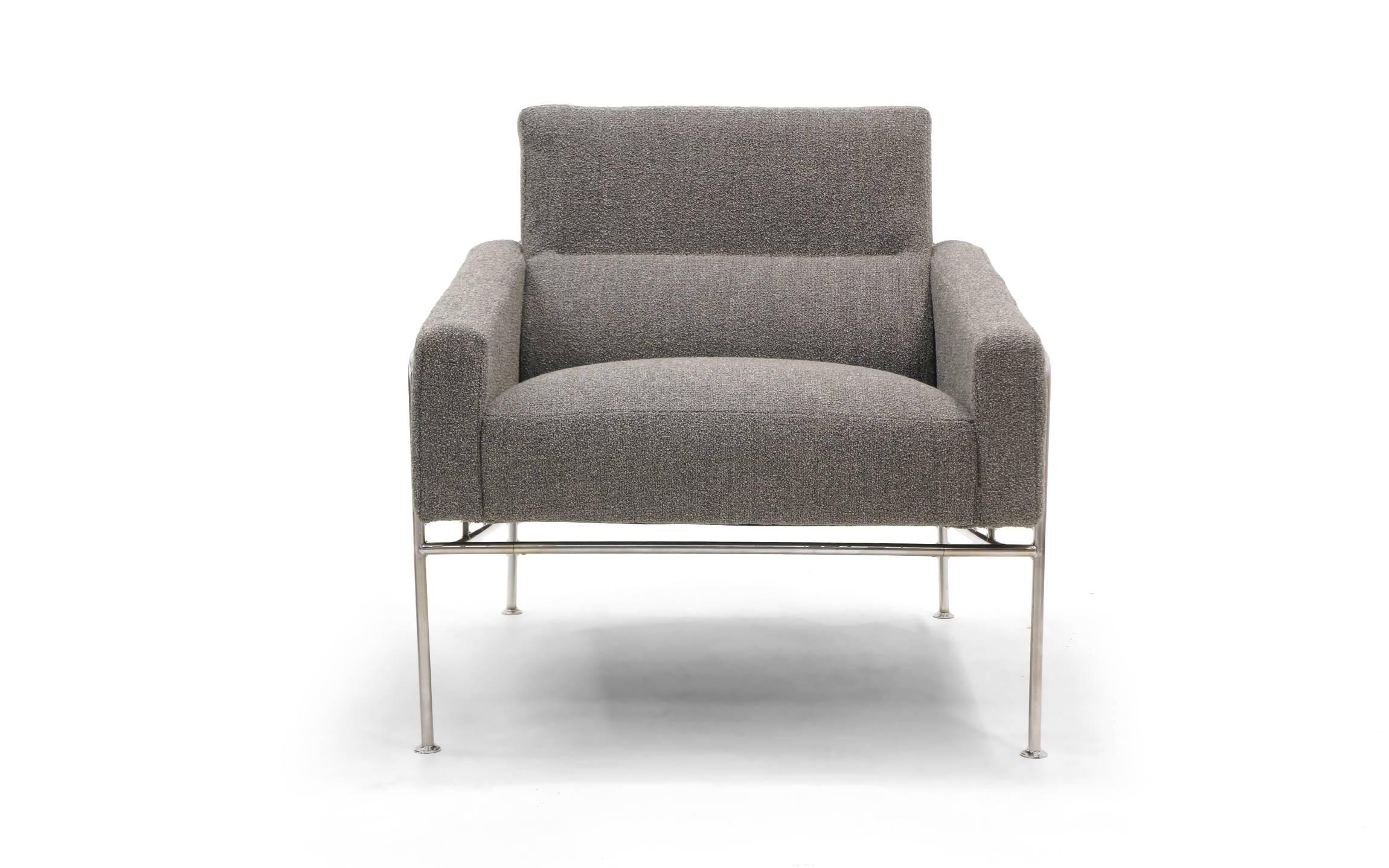 Danish Arne Jacobsen 3300/2 Airport Sofa / Loveseat and Chair in Gray, Restored