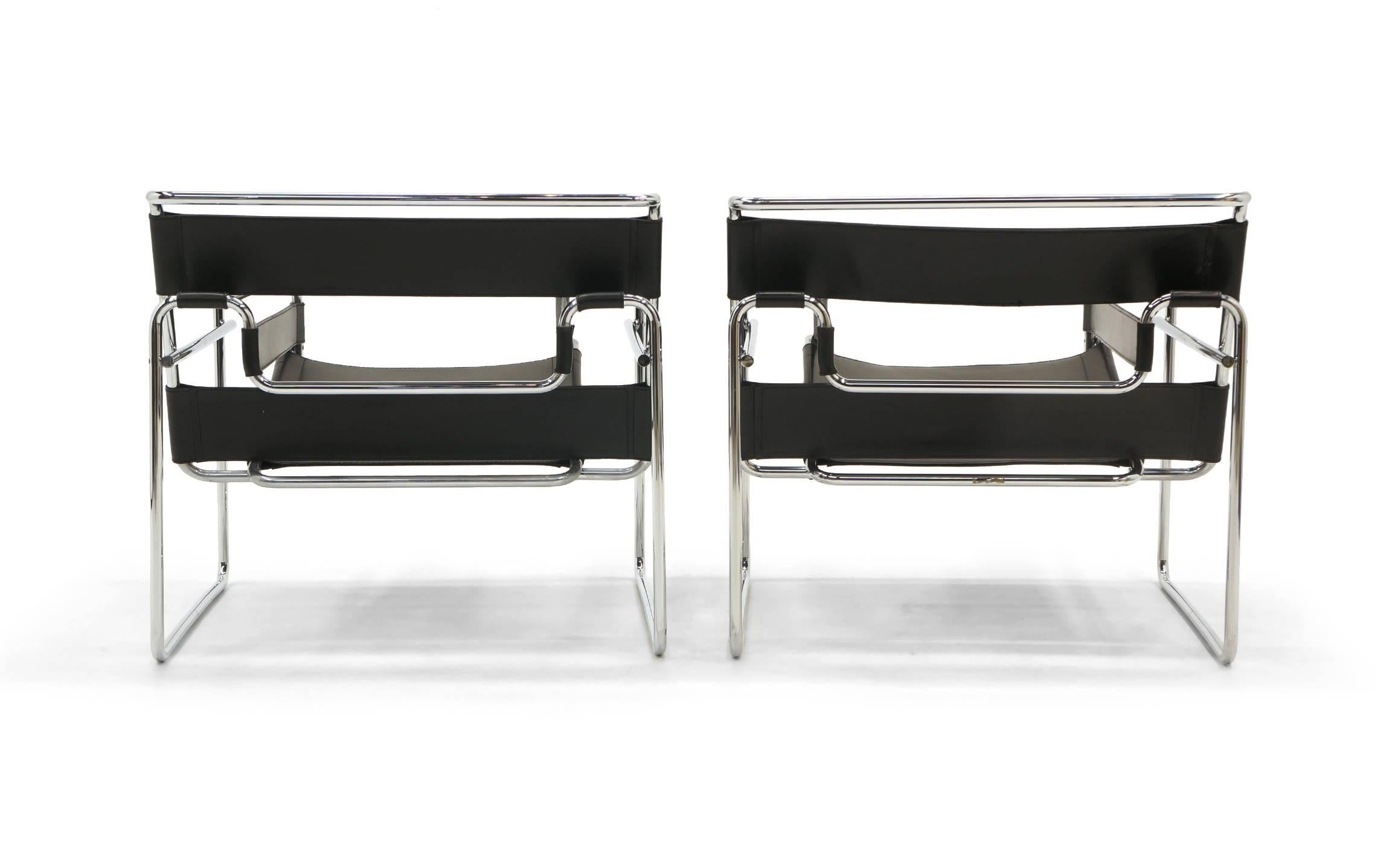 Pair of Marcel Breuer Wassily Chairs by Knoll All Original Black Leather In Good Condition In Kansas City, MO