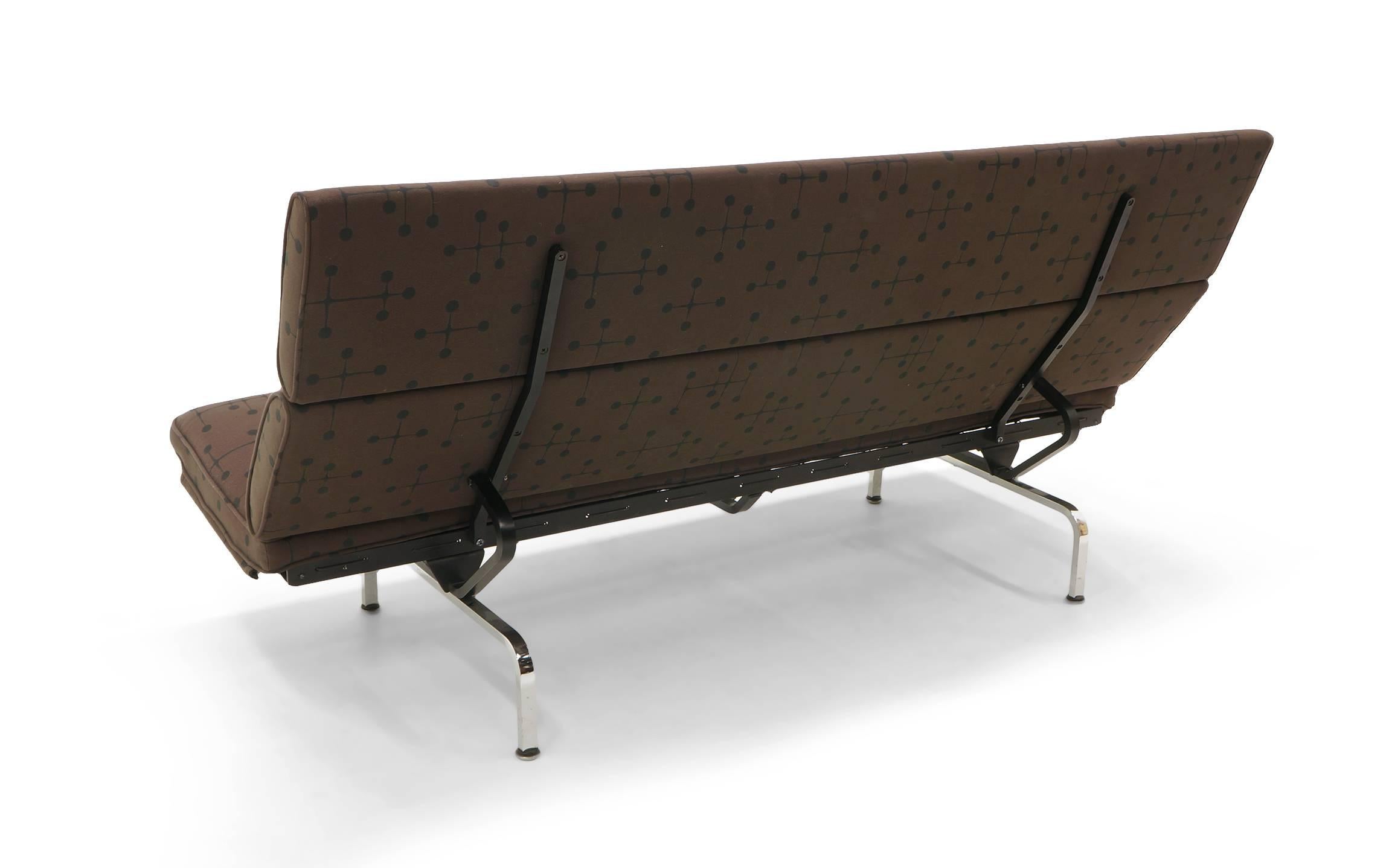 Mid-Century Modern Charles and Ray Eames Sofa Compact for Herman Miller in Eames Dot Pattern Fabric
