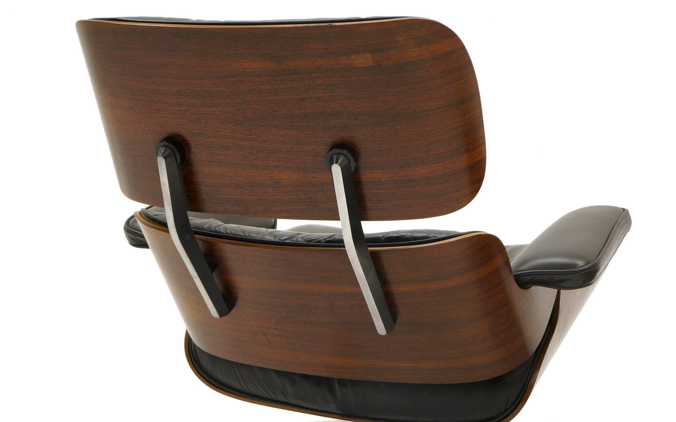 Late 20th Century Original Charles and Ray Eames Brazilian Rosewood Lounge Chair and Ottoman  