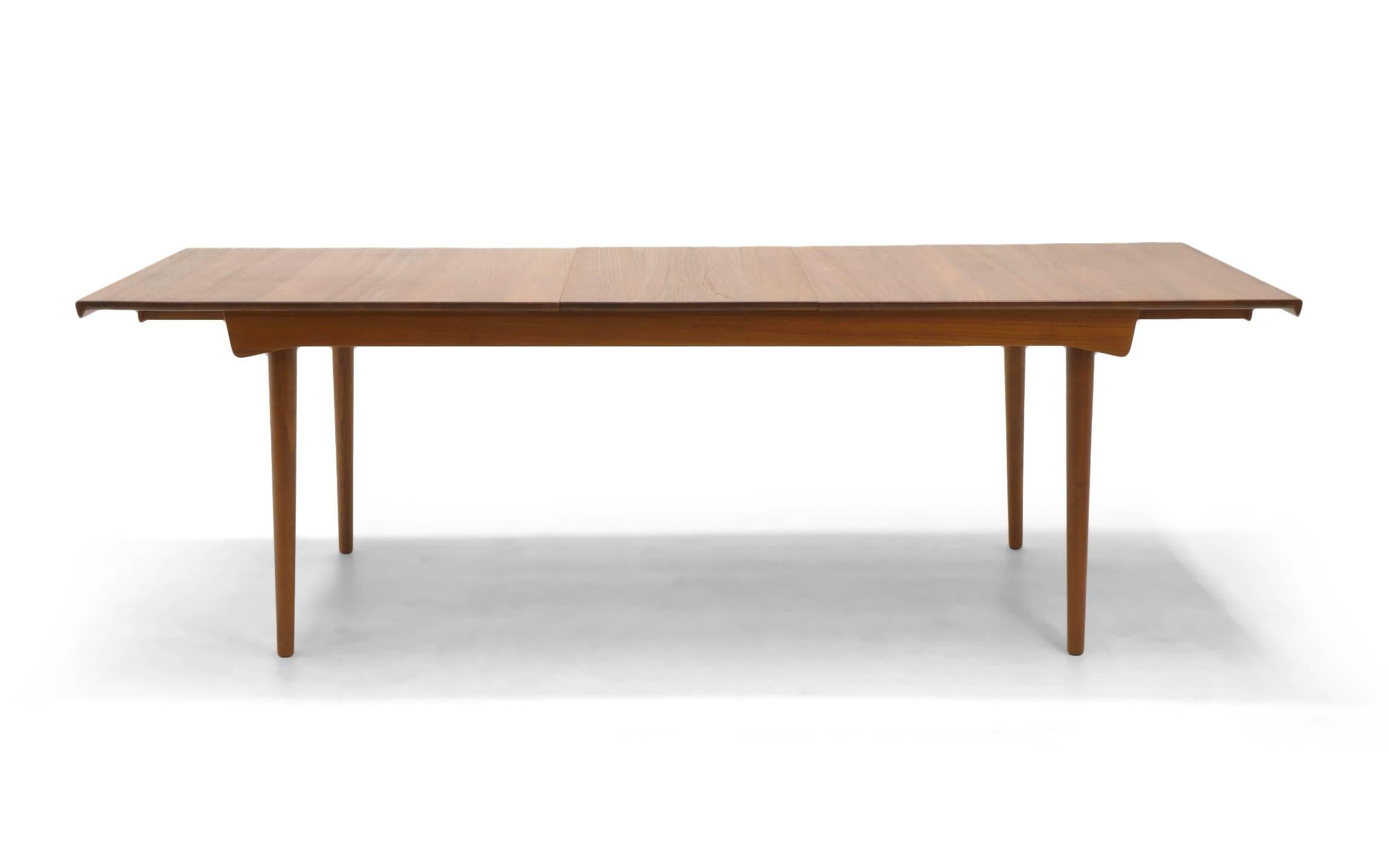 American Finn Juhl Teak Dining Table, Expandable with Two Leaves, Exceptional Condition