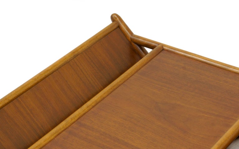 Mid-20th Century Magazine Table by Robsjohn-Gibbings for Widdicomb, Excellent Condition