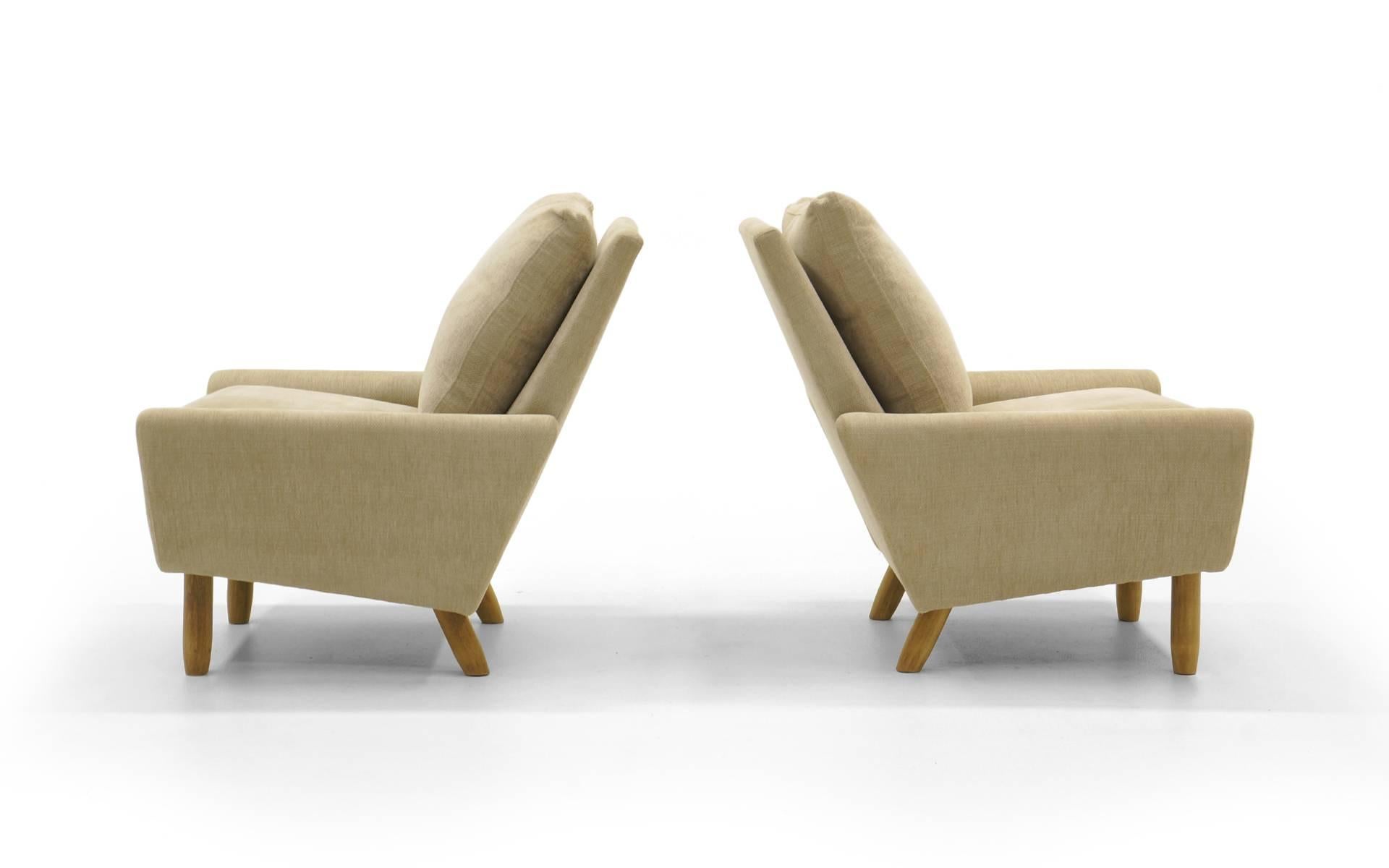 Scandinavian Modern Pair of Danish Modern Lounge Chairs.  Expertly Restored to Like New. For Sale