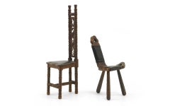 Paire de chaises d'appoint marocaines / africaines en teck:: design sculptural inhabituel
