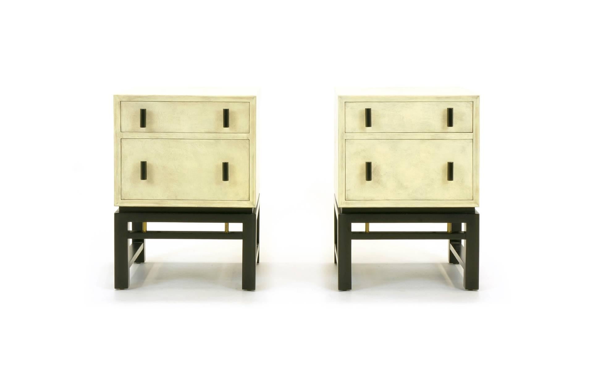 Pair of Nightstands Designed by Edward Wormley for Dunbar In Excellent Condition In Kansas City, MO