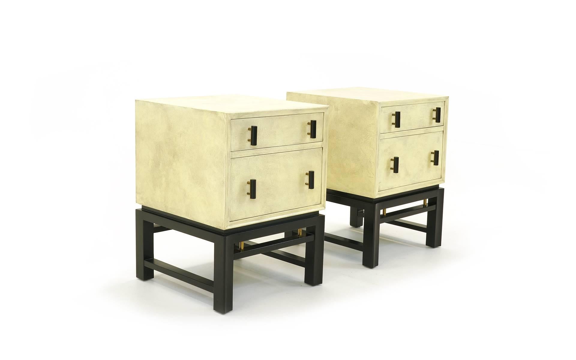 Mid-Century Modern Pair of Nightstands Designed by Edward Wormley for Dunbar