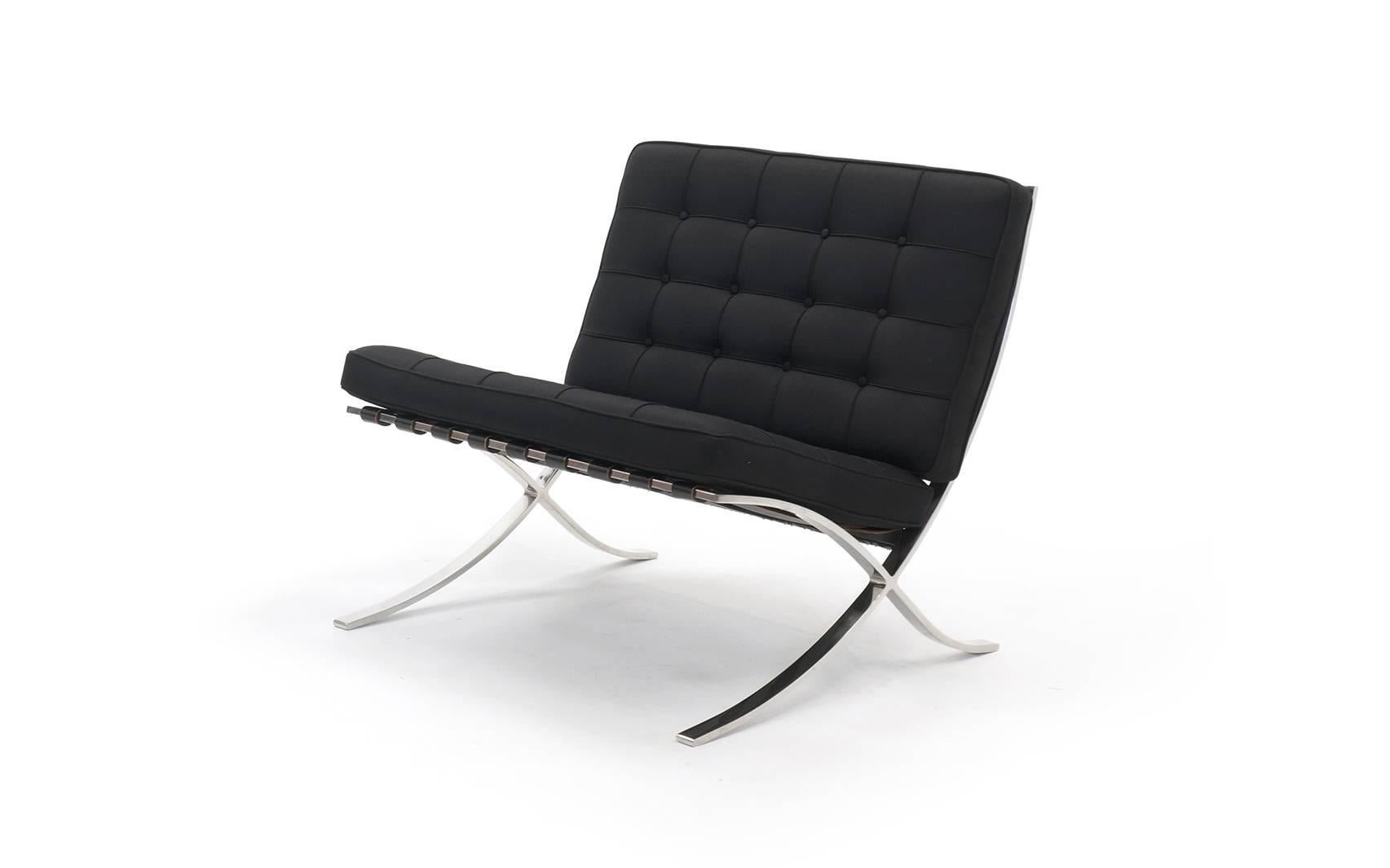 Mies Van Der Rohe for Knoll Barcelona Chair with Ottoman In Excellent Condition In Kansas City, MO