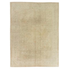 Antique Oushak Rug (3.4x2.6m, 1900). Exquisite Details (Hand-Knotted).