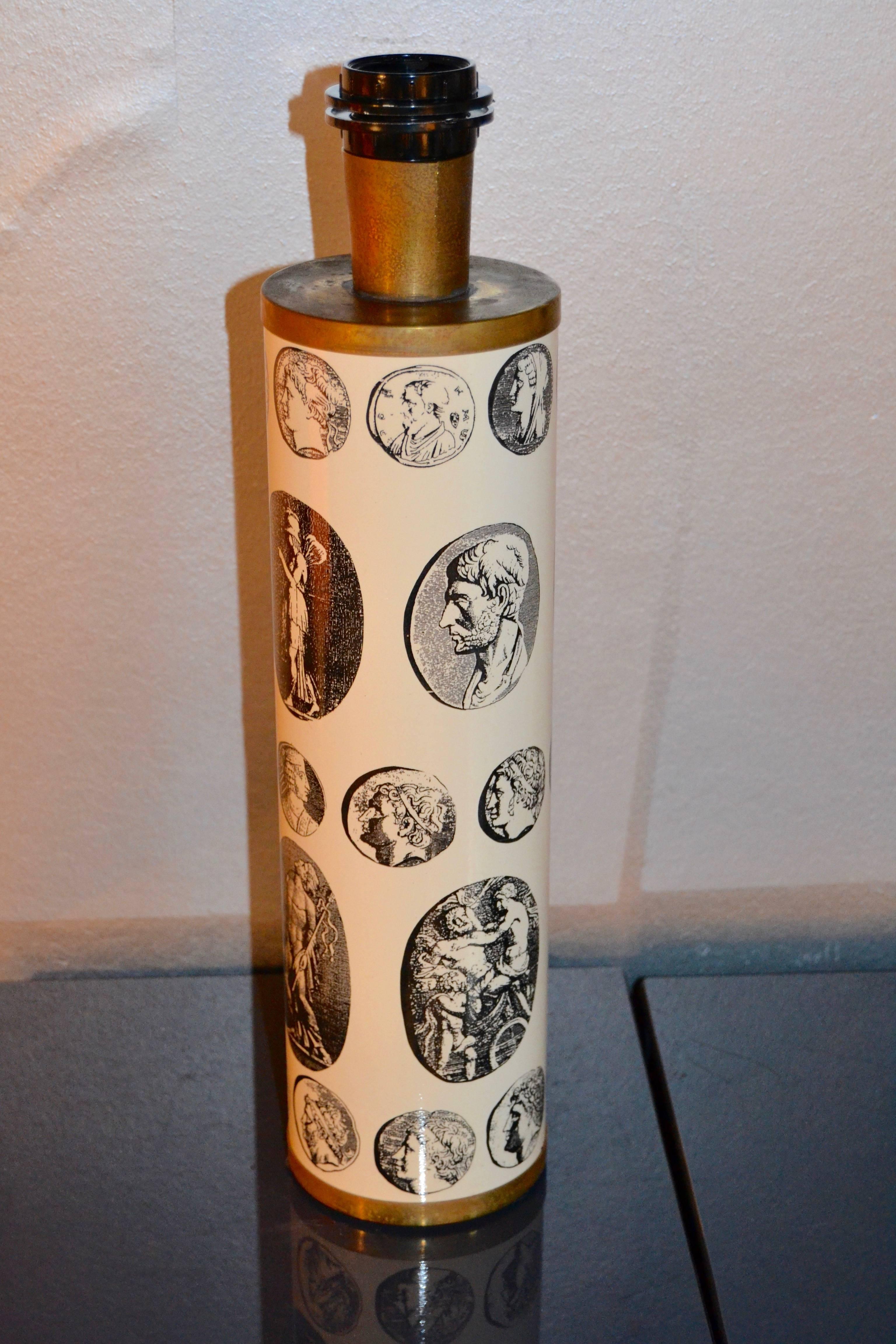 1960s Piero Fornasetti Cameo enameled and brass lamp in great vintage condition.