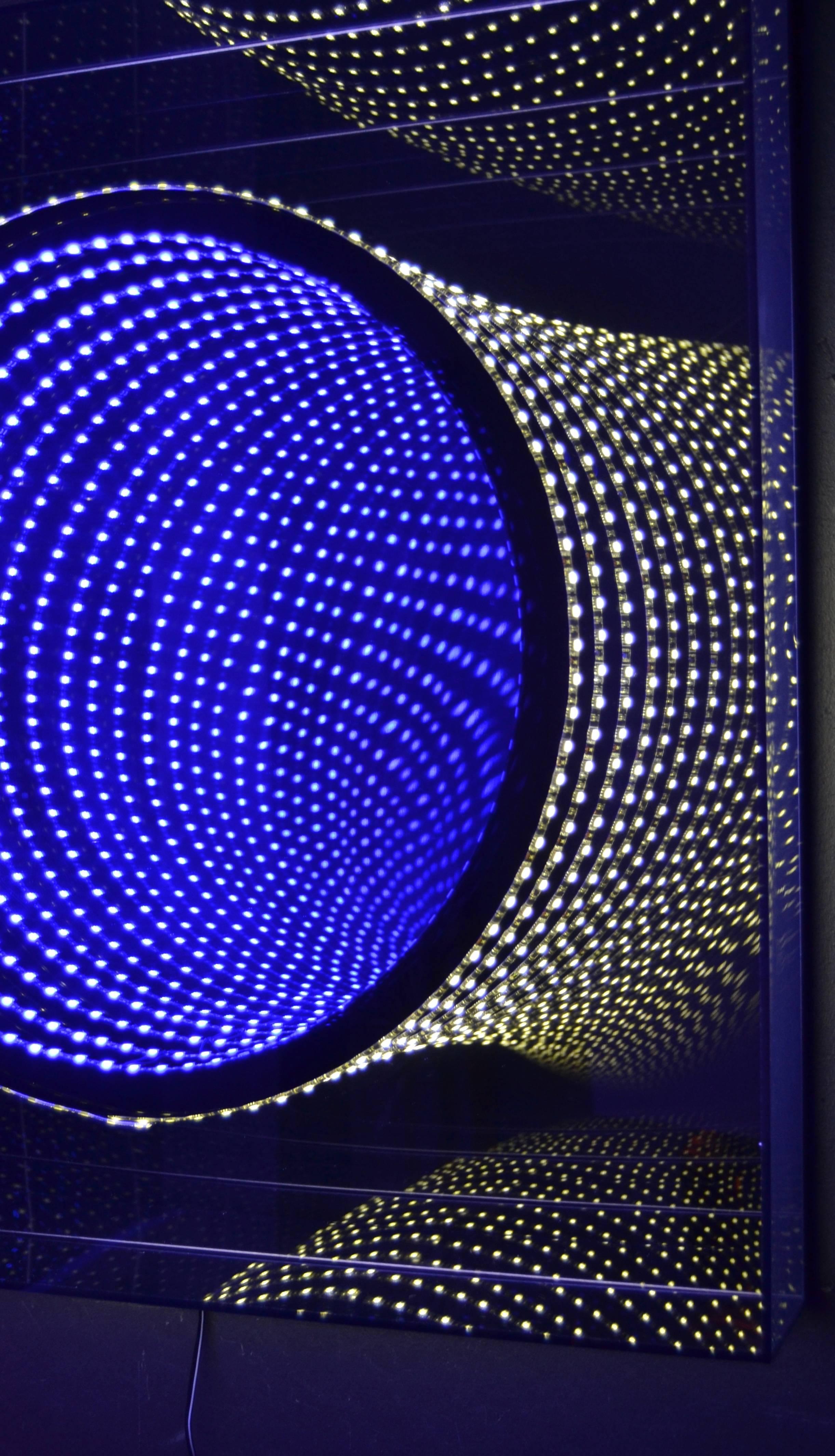 circular infinity mirror