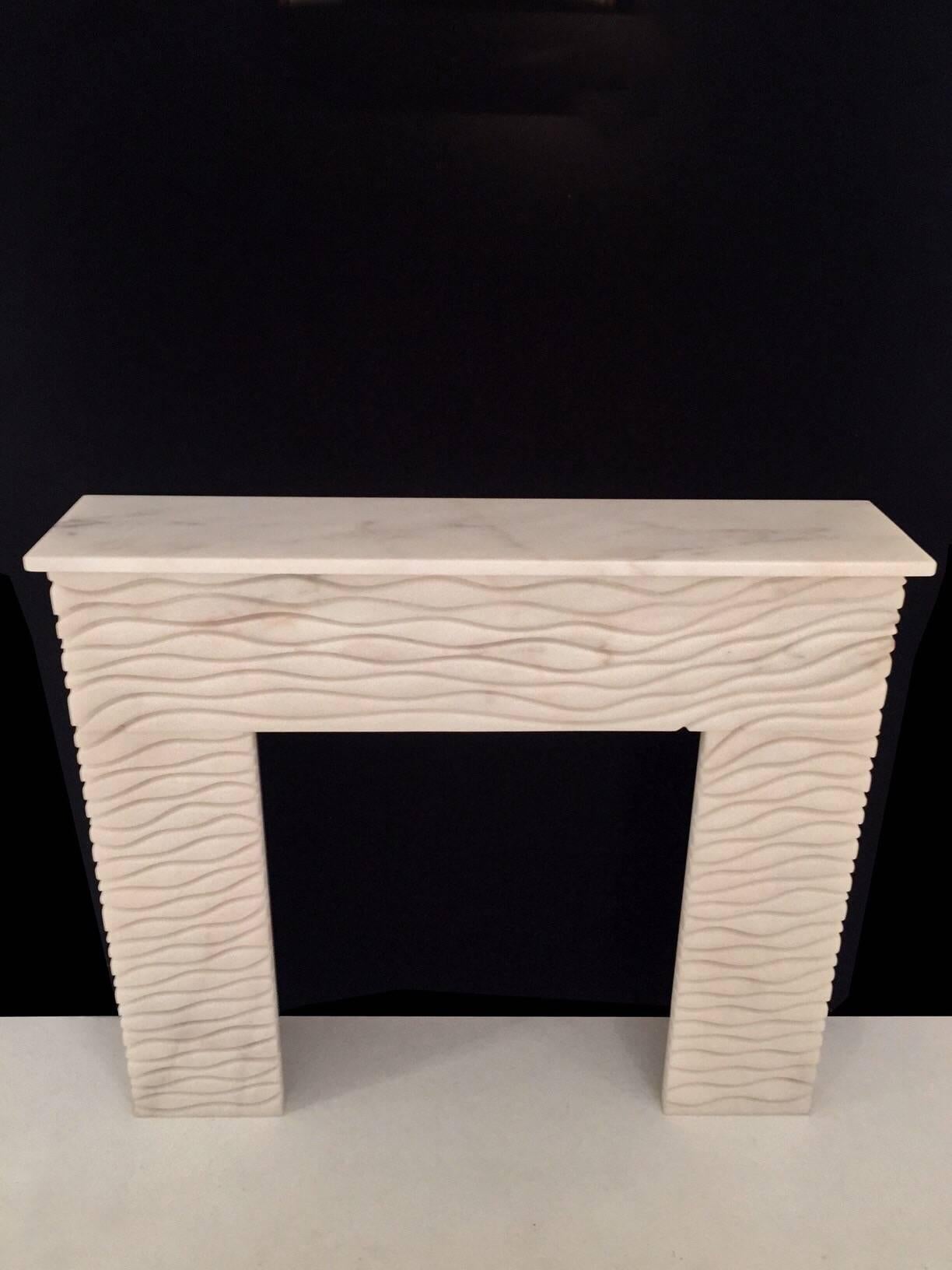Cheminée sculpturale marbre en vente 2
