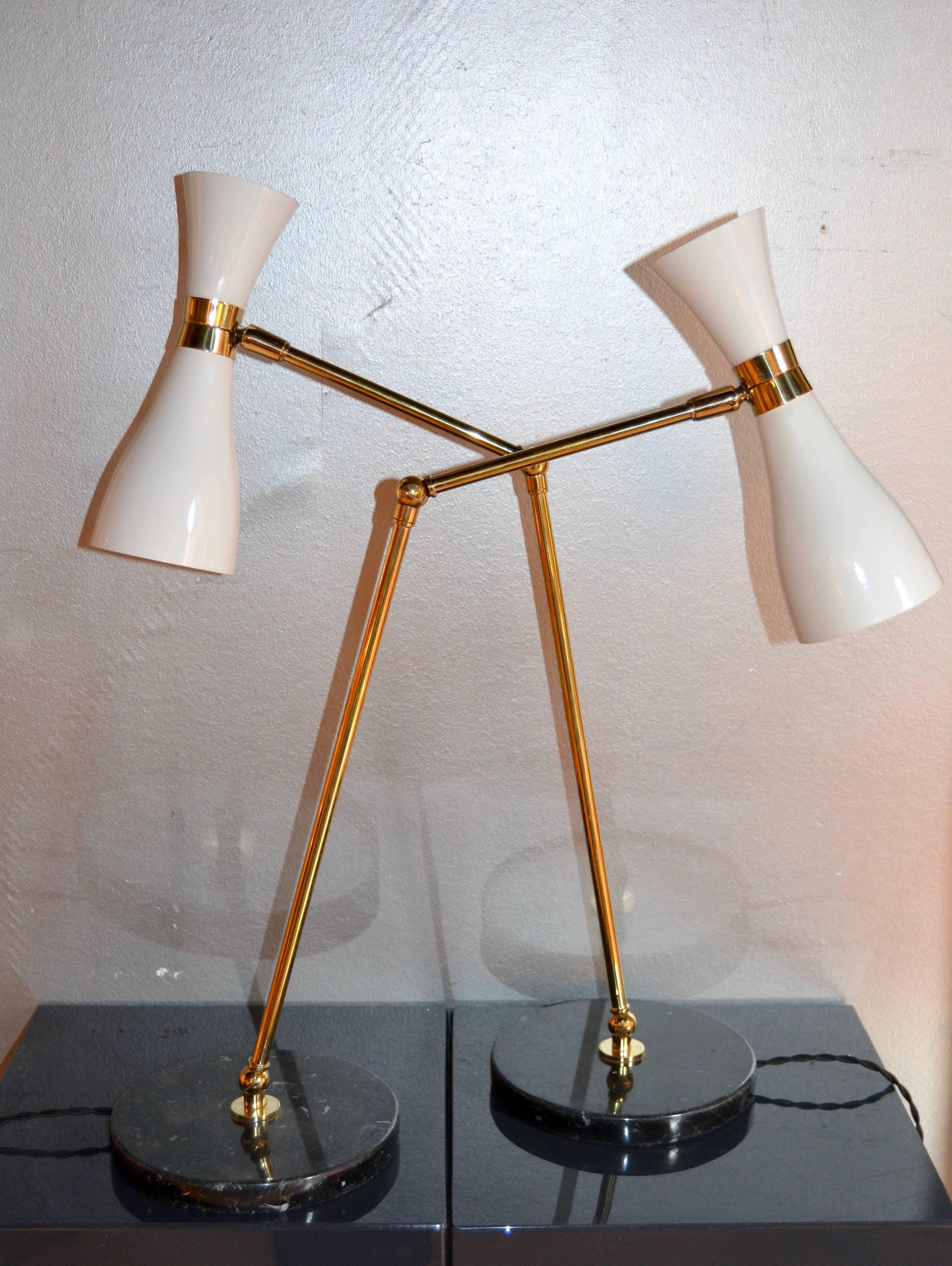 Pair of Italian White Table Lamps In Excellent Condition In Saint-Ouen, FR