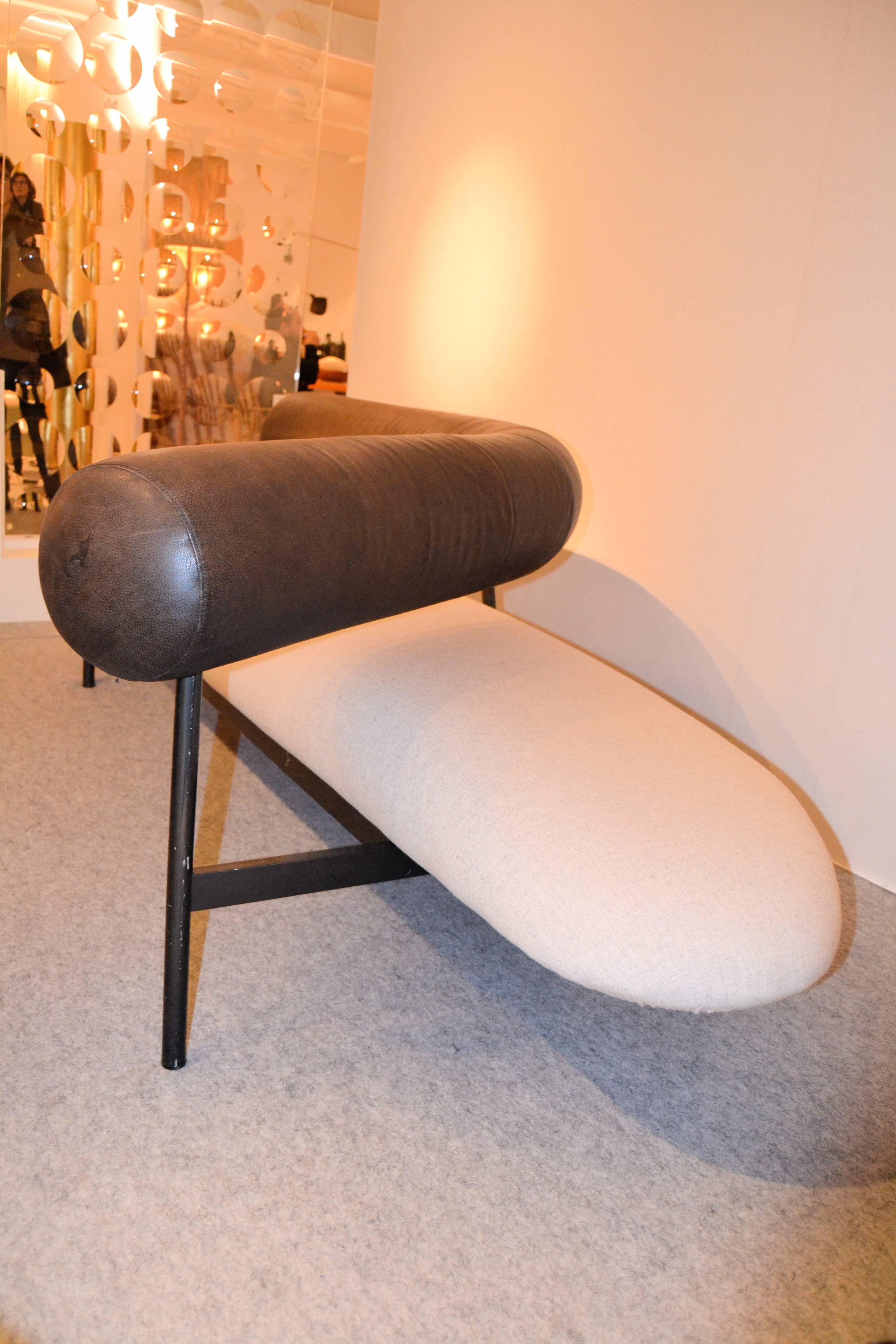 Impresive design for this sofa created  by Javier Mariscal & Pepe Cortes ;called 