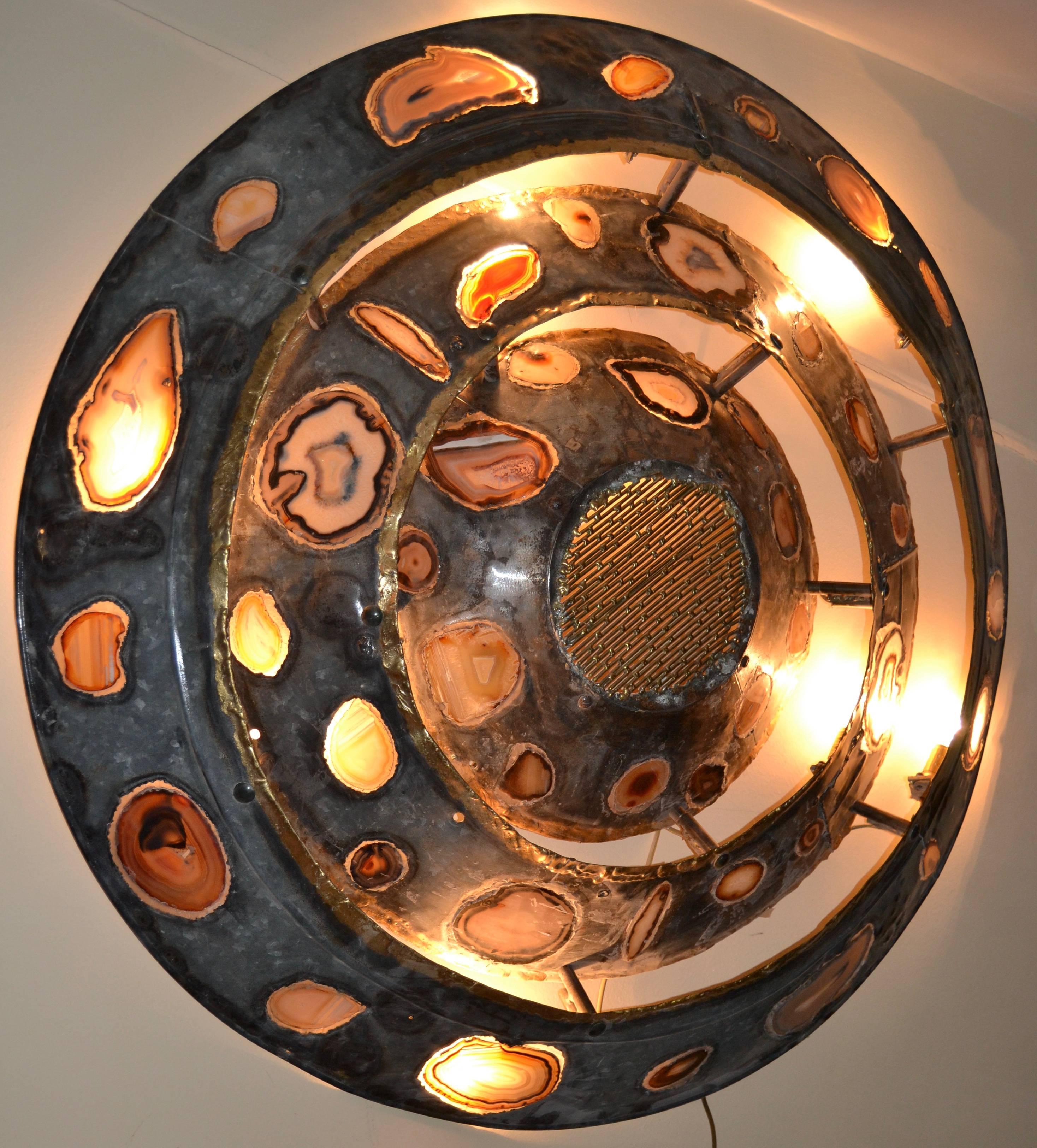 1970s Large Wall Light with Agates Inlaid by Henry Fernandez 4