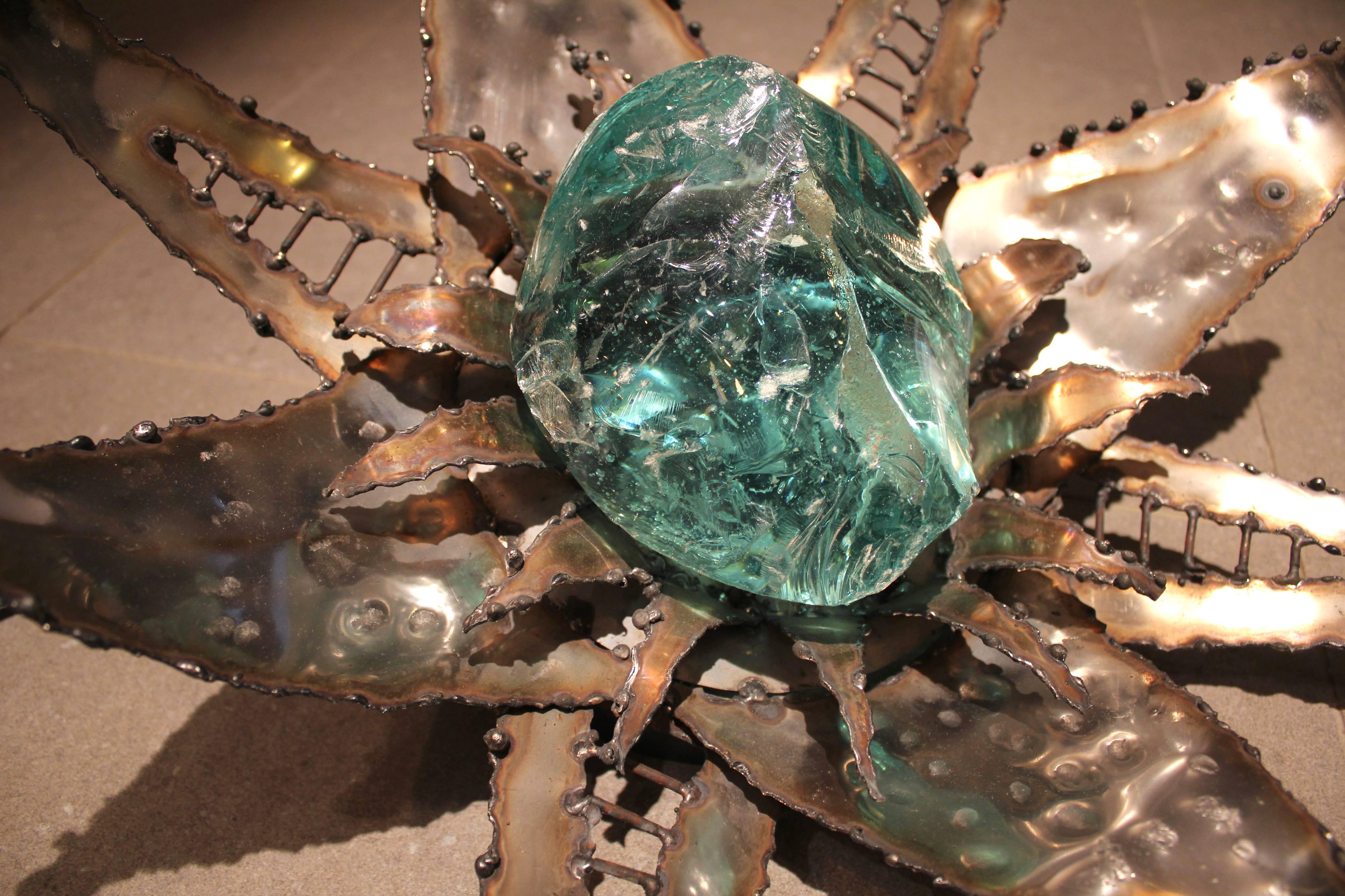 Stainless steel cactus lamp and emerald glass by the French artist Liger made in exclusivity for the gallery.
Unique piece, 1/1, sold with a certificate of authenticity. France 2016.