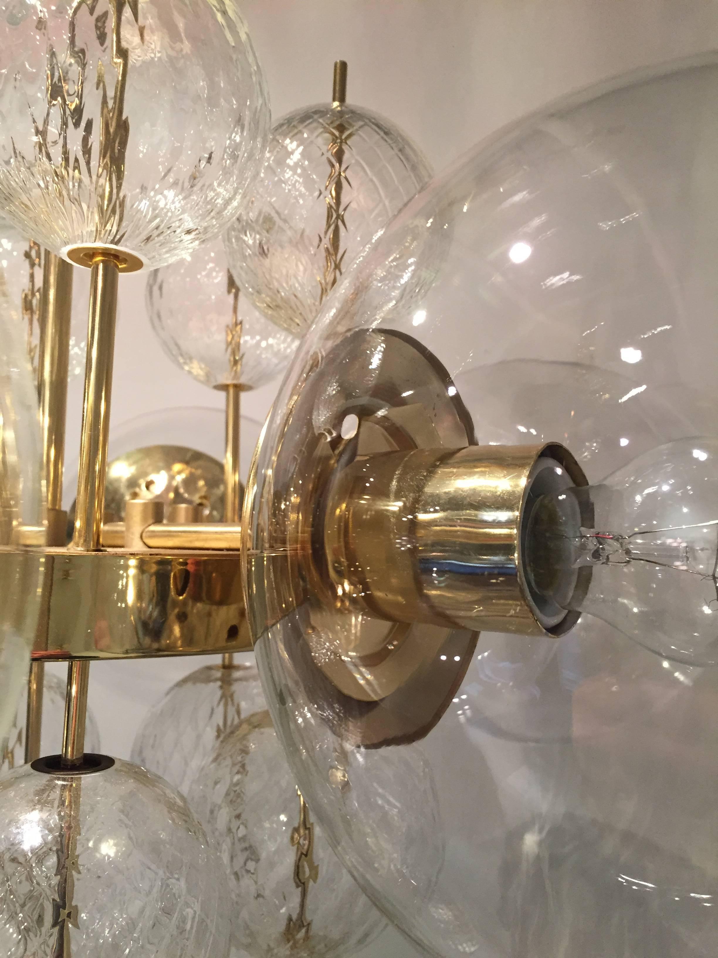 Pair of Kamenicky Senov Chandeliers In Excellent Condition In Saint-Ouen, FR