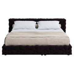 Luxuriöses italienisches Doppelbett – Gaetano Pesce für Meritalia: Bett „La Michetta“ 214, Farbe: Weinrot