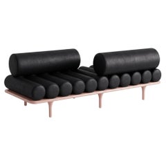 Diván y sofá Vis-à-vis «Five to Nine» de Tacchini, diseño de Studiopepe, en color rosa - Cuero