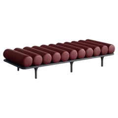 Diván «Five to Nine» de Tacchini - Banco de Studiopepe, piel roja, base negra