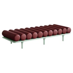 Diván «Five to Nine» de Tacchini - Banco de Studiopepe, piel roja, base verde