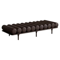 Tacchini „Five to Nine“ Tagesbett – Bank von Studiopepe, Leder braun – braunes Gestell