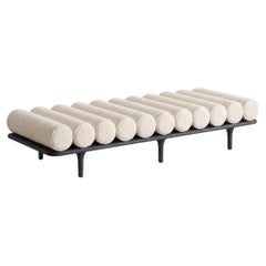 Divano letto Tacchini "Five to Nine" - Panca di Studiopepe in tessuto Loren - Base nera