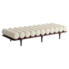 Divano letto Tacchini "Five to Nine" - Panca di Studiopepe in tessuto Loren - Base rossa