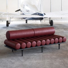 Lit de jour Tacchini « Five to Nine » - Banc - Canapé de Studiopepe en cuir rouge - Noir