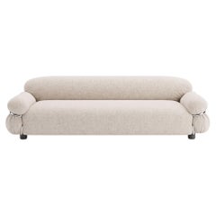 Divano di lusso italiano "Sesann" di Gianfranco Frattini per Tacchini, nei colori beige e cromato