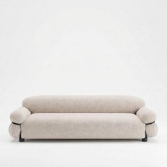 Divano di lusso italiano "Sesann" di Gianfranco Frattini per Tacchini, nei colori beige e nero